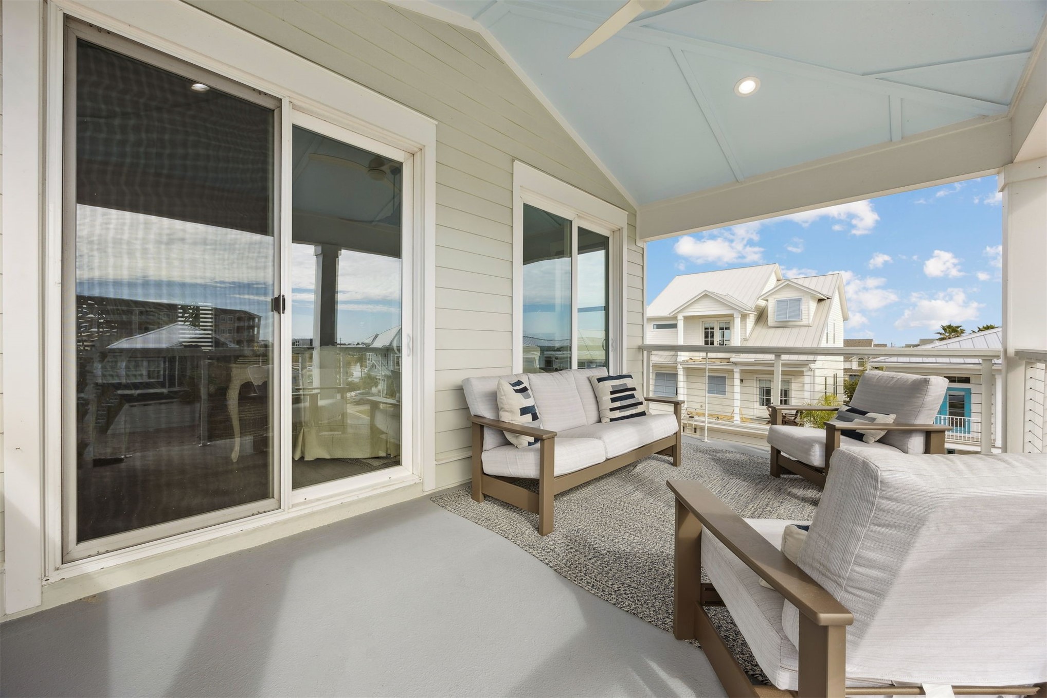 Fernandina Beach, Florida, 32034, United States, 4 Bedrooms Bedrooms, ,3 BathroomsBathrooms,Residential,For Sale,2013975