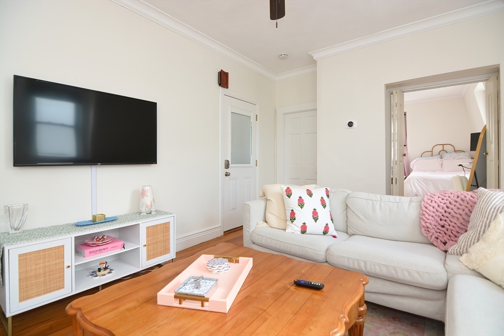 Boston, Massachusetts, 02127, United States, 2 Bedrooms Bedrooms, ,2 BathroomsBathrooms,Residential,For Sale,1826519