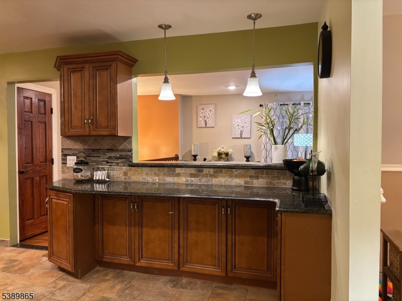 Kenilworth Boro, New Jersey, 07033, United States, 4 Bedrooms Bedrooms, ,3 BathroomsBathrooms,Residential,For Sale,1960760