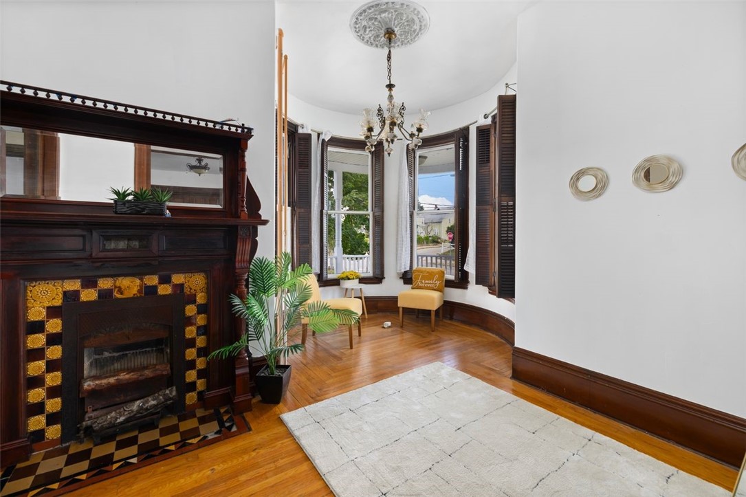 Woonsocket, Rhode Island, 02895, United States, 11 Bedrooms Bedrooms, ,4 BathroomsBathrooms,Residential,For Sale,1912743
