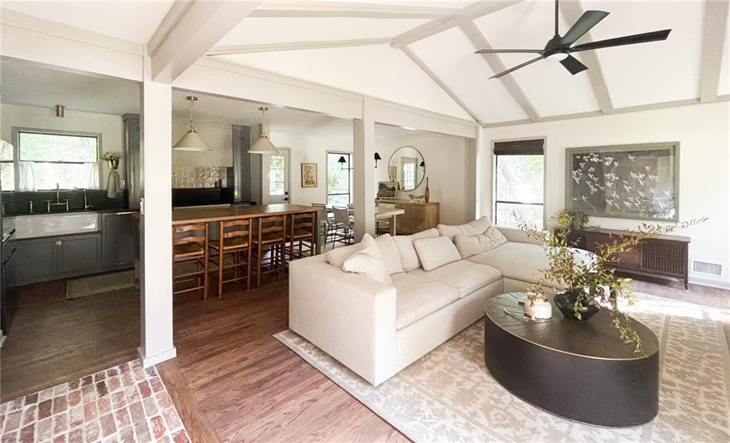 Marietta, Georgia, 30062, United States, 5 Bedrooms Bedrooms, ,3 BathroomsBathrooms,Residential,For Sale,1901486