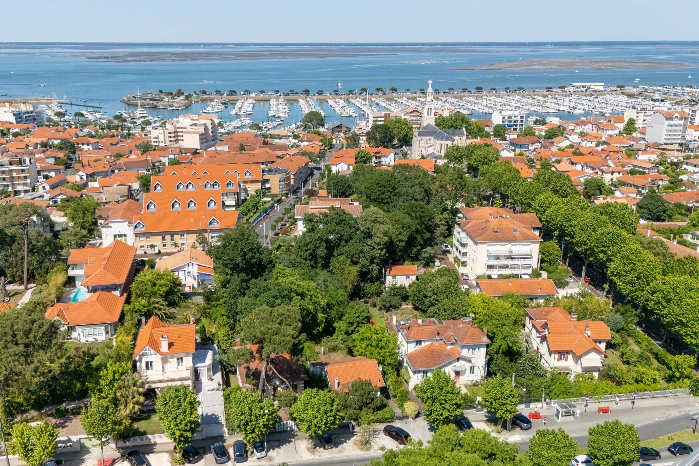  ARCACHON, AIGUILLON, PROPERTY TO RENOVATE ON A NICE PLOT OF LAND, RESIDUAL RIGH… - 物件實景