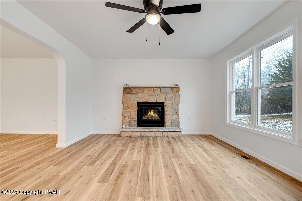 Stroudsburg, Pennsylvania, 18360, United States, 4 Bedrooms Bedrooms, ,3 BathroomsBathrooms,Residential,For Sale,1858259