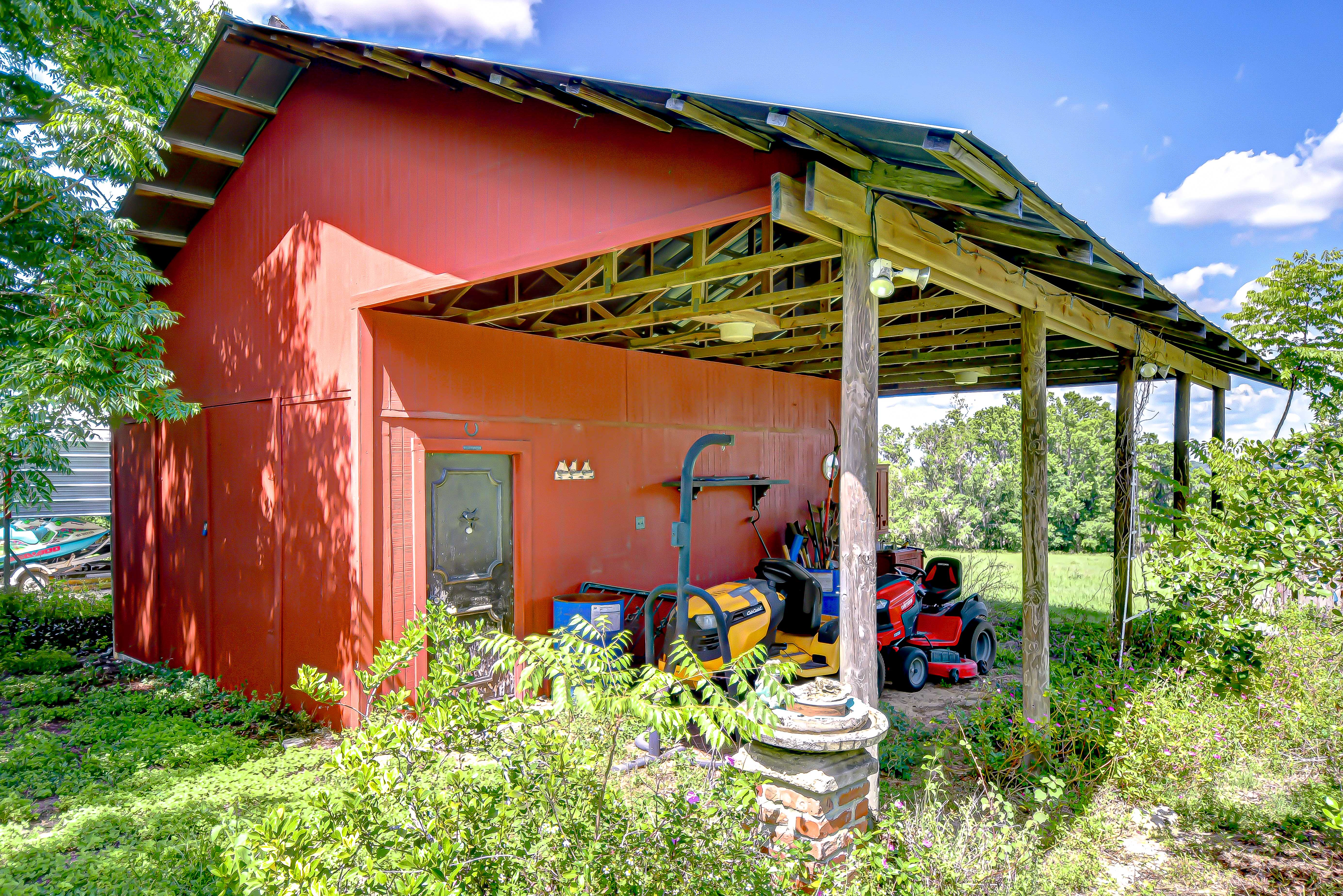 Dade City, Florida, 33523, United States, 4 Bedrooms Bedrooms, ,3 BathroomsBathrooms,Residential,For Sale,1873323