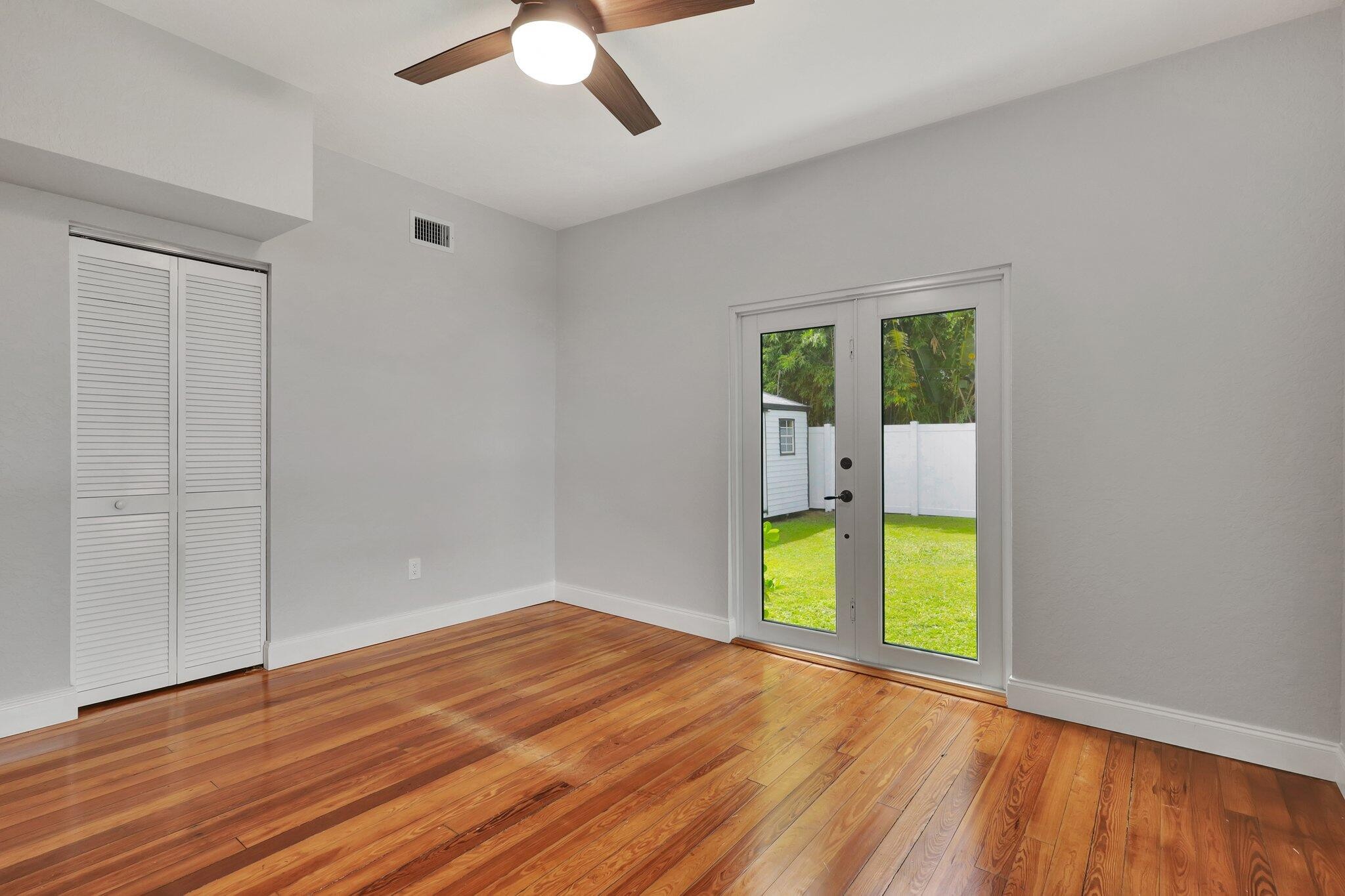West Palm Beach, Florida, 33401, United States, 2 Bedrooms Bedrooms, ,1 BathroomBathrooms,Residential,For Sale,1942586