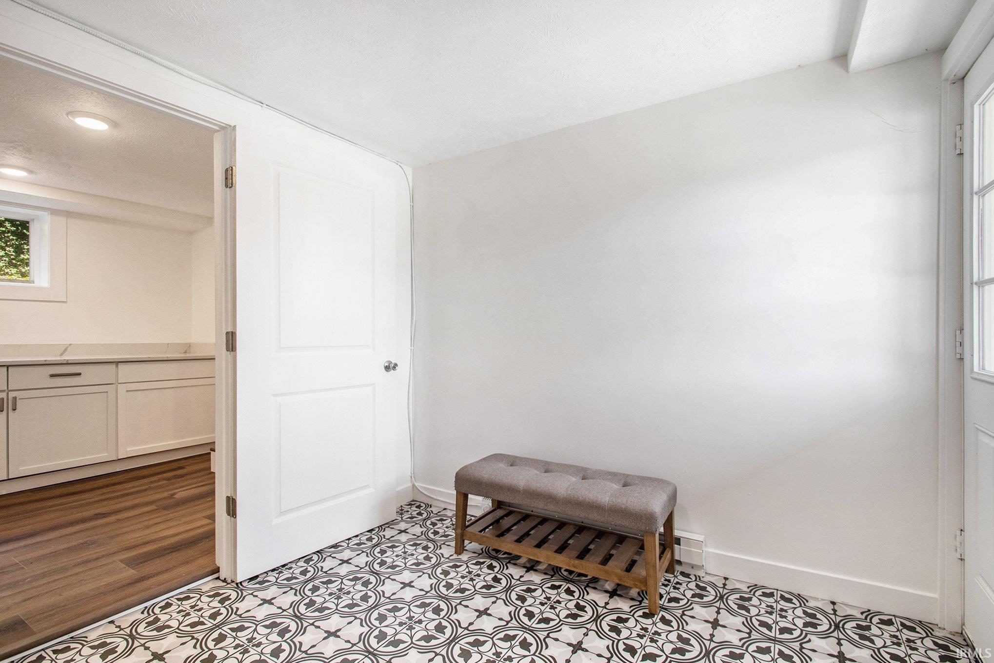 Osceola, Indiana, 46561, United States, 4 Bedrooms Bedrooms, ,3 BathroomsBathrooms,Residential,For Sale,1983997