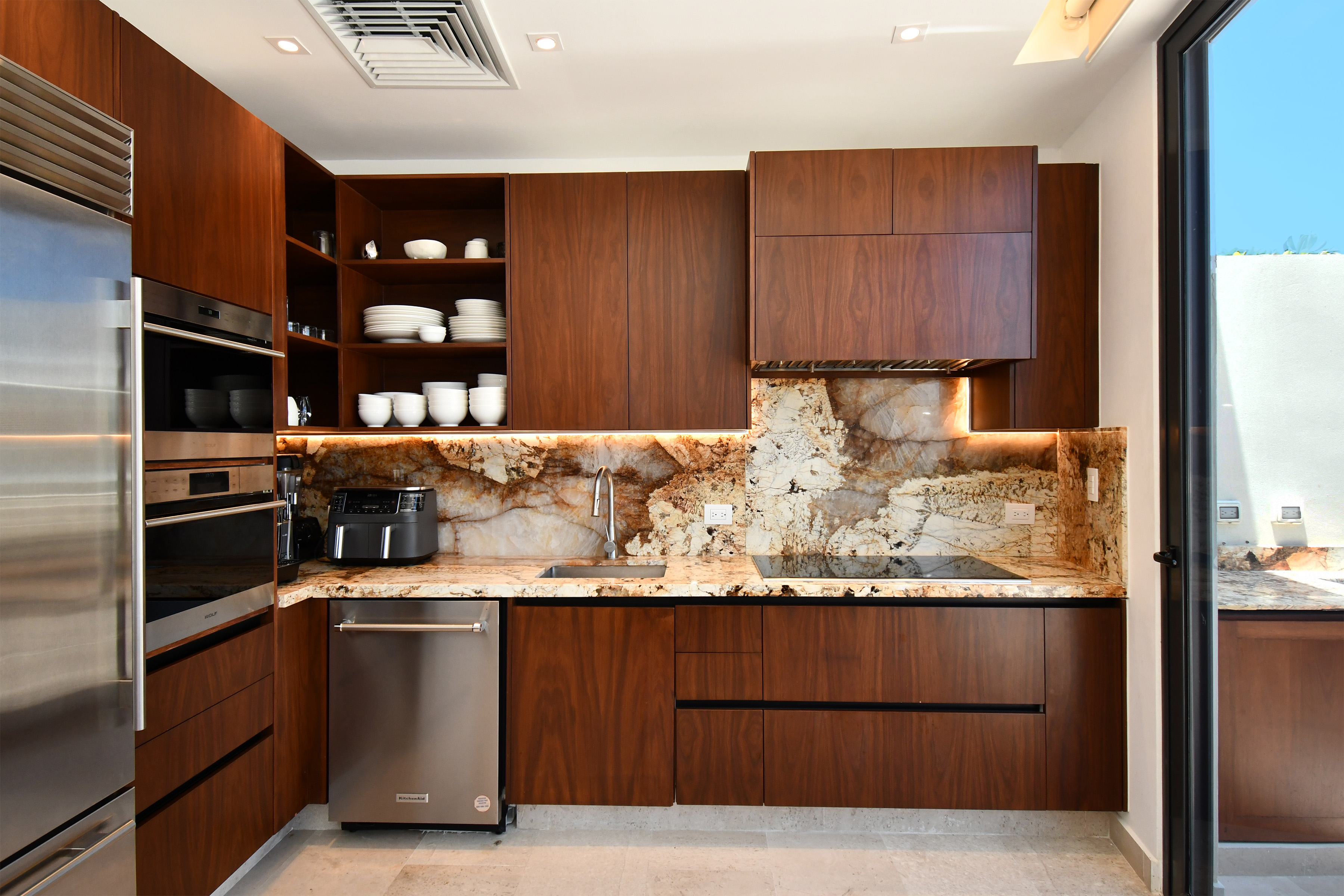  Three-Bedroom Blue Horizon Penthouse - 物件實景
