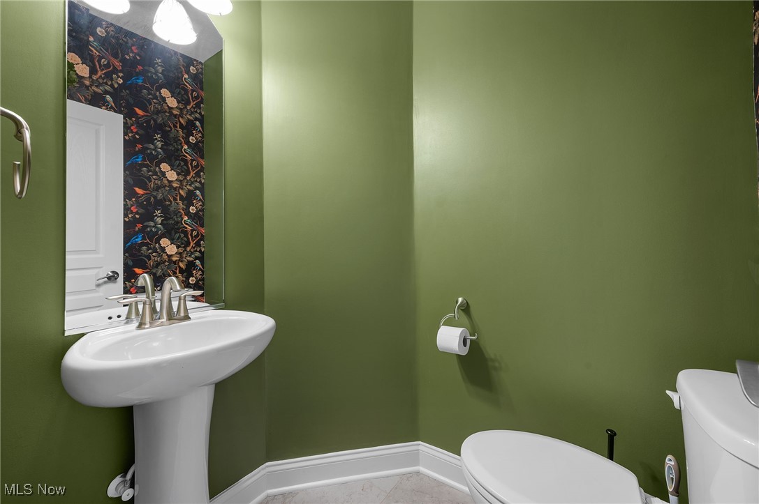 Aurora, Ohio, 44202, United States, 6 Bedrooms Bedrooms, ,5 BathroomsBathrooms,Residential,For Sale,1974965