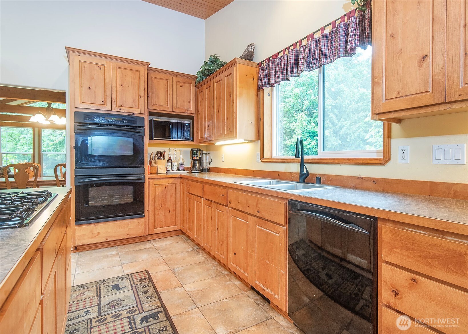 Stanwood, Washington, 98292, United States, 4 Bedrooms Bedrooms, ,2 BathroomsBathrooms,Residential,For Sale,1926284
