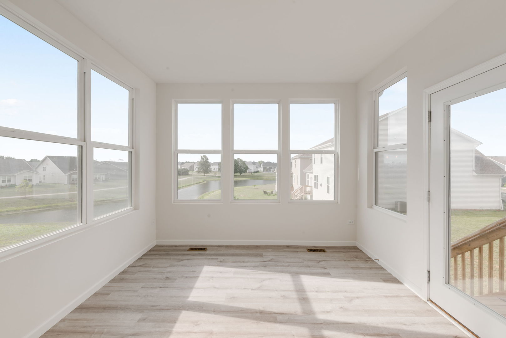 Algonquin, Illinois, 60102, United States, 3 Bedrooms Bedrooms, ,3 BathroomsBathrooms,Residential,For Sale,1962567