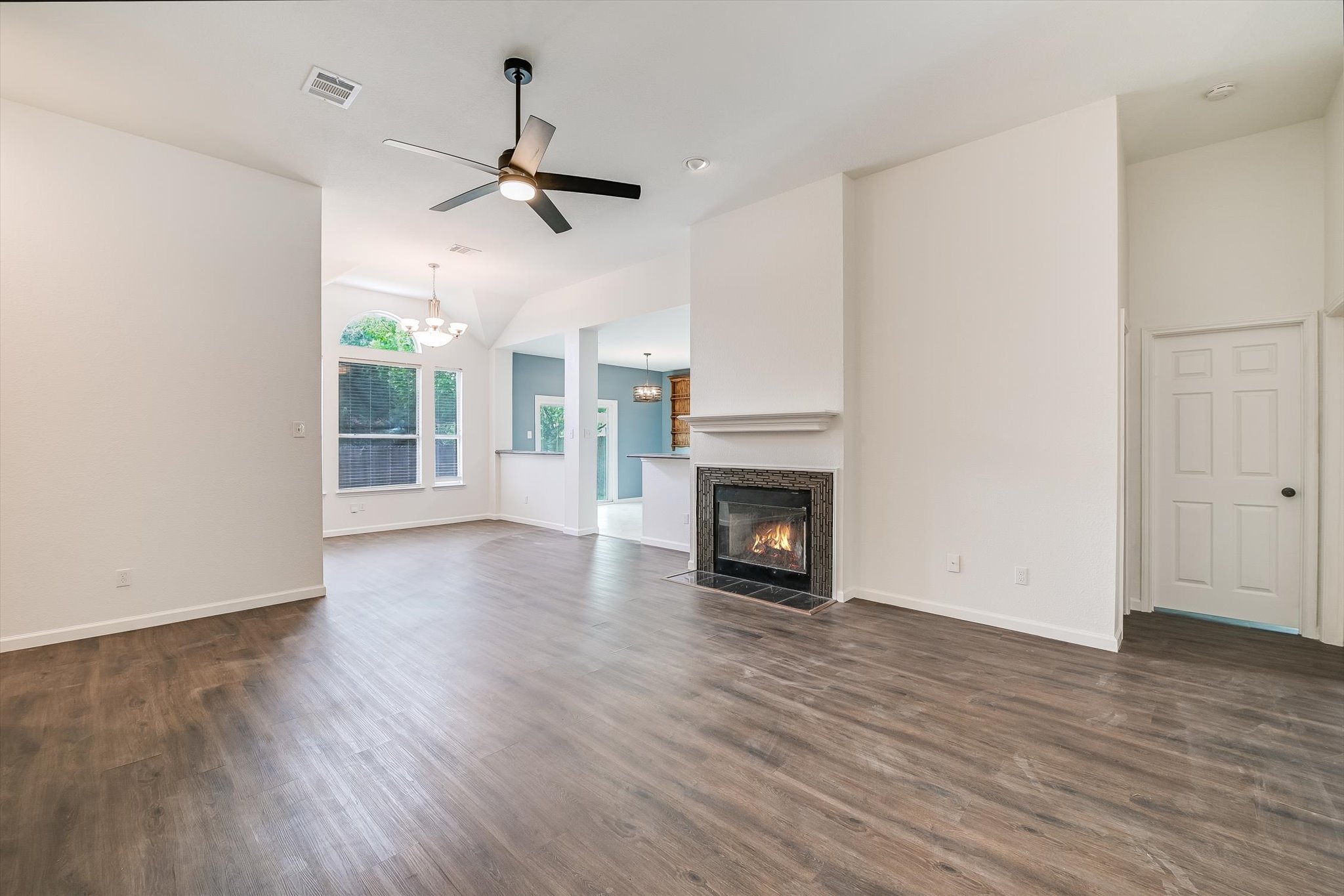  7117 Dagon Drive, Austin, TX 78754 - 物件實景