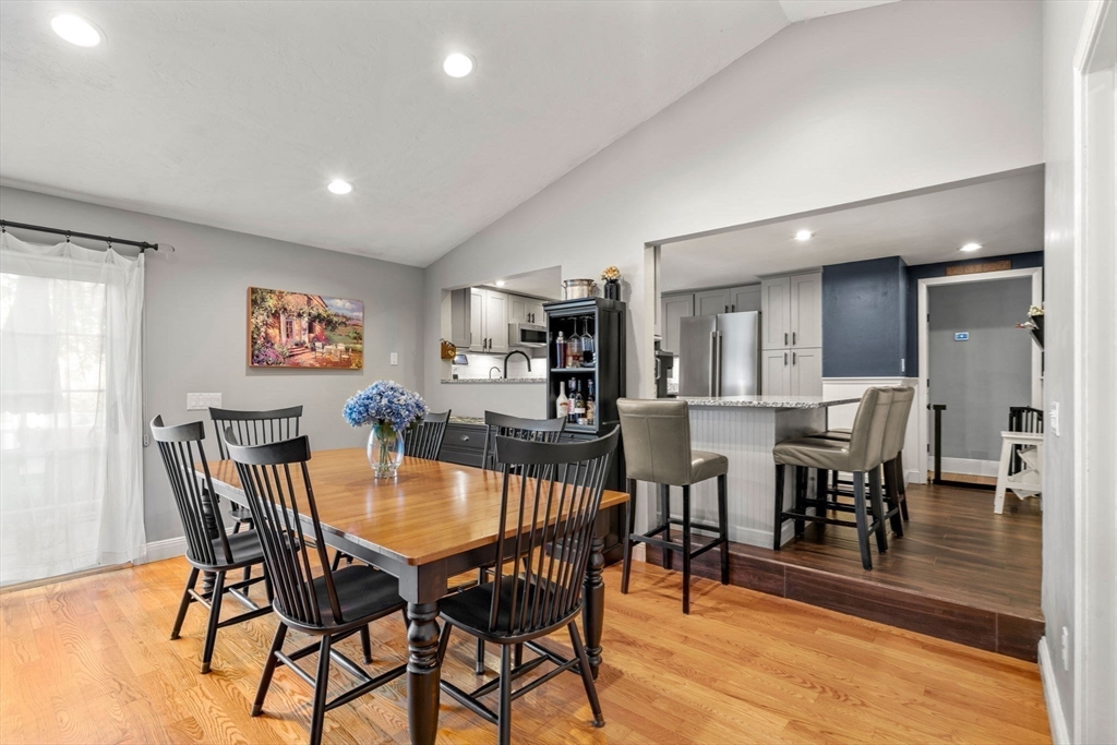 Haverhill, Massachusetts, 01835, United States, 3 Bedrooms Bedrooms, ,2 BathroomsBathrooms,Residential,For Sale,1967914