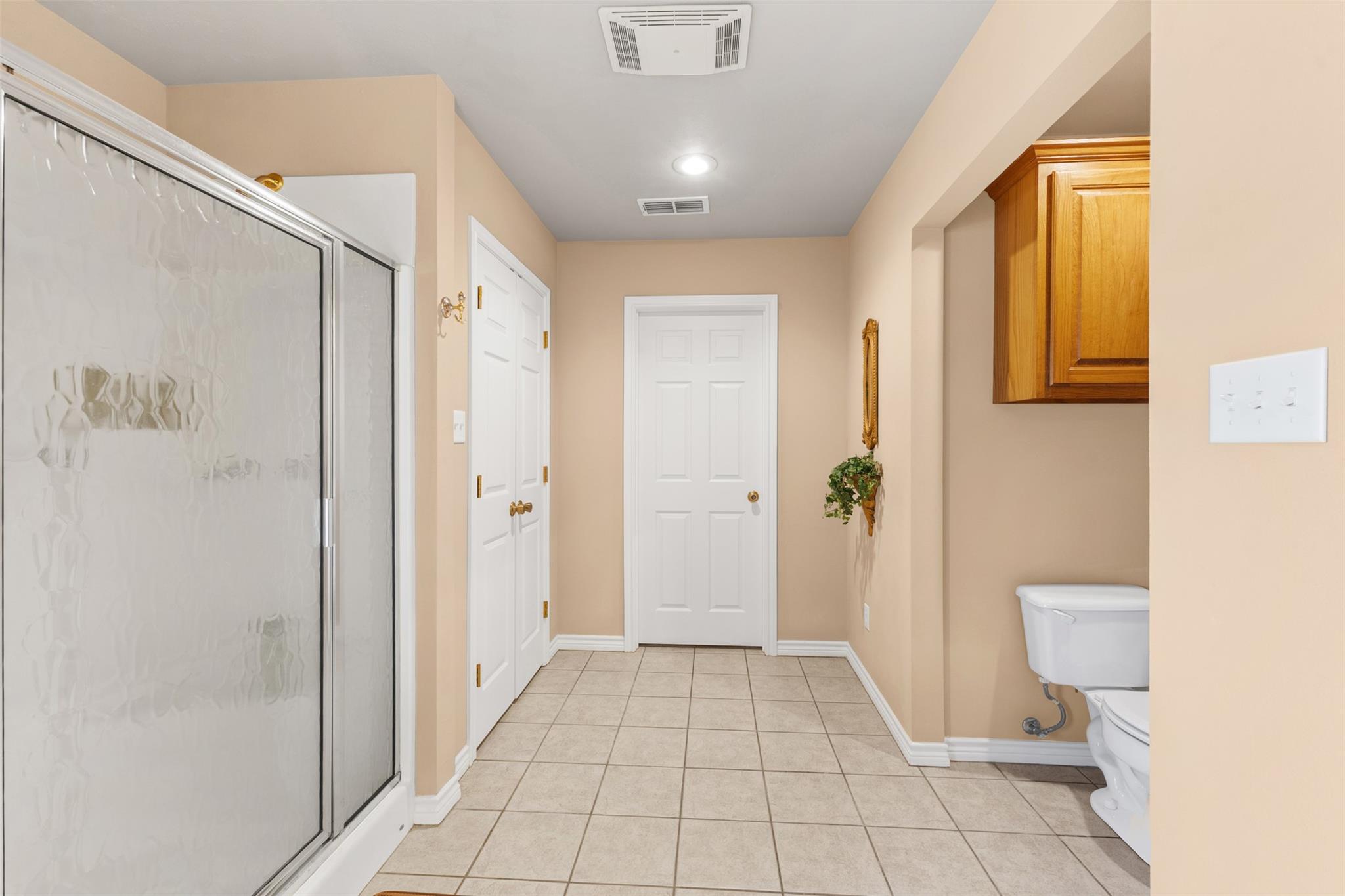 Sulphur Springs, Texas, 75482, United States, 4 Bedrooms Bedrooms, ,4 BathroomsBathrooms,Residential,For Sale,2012566