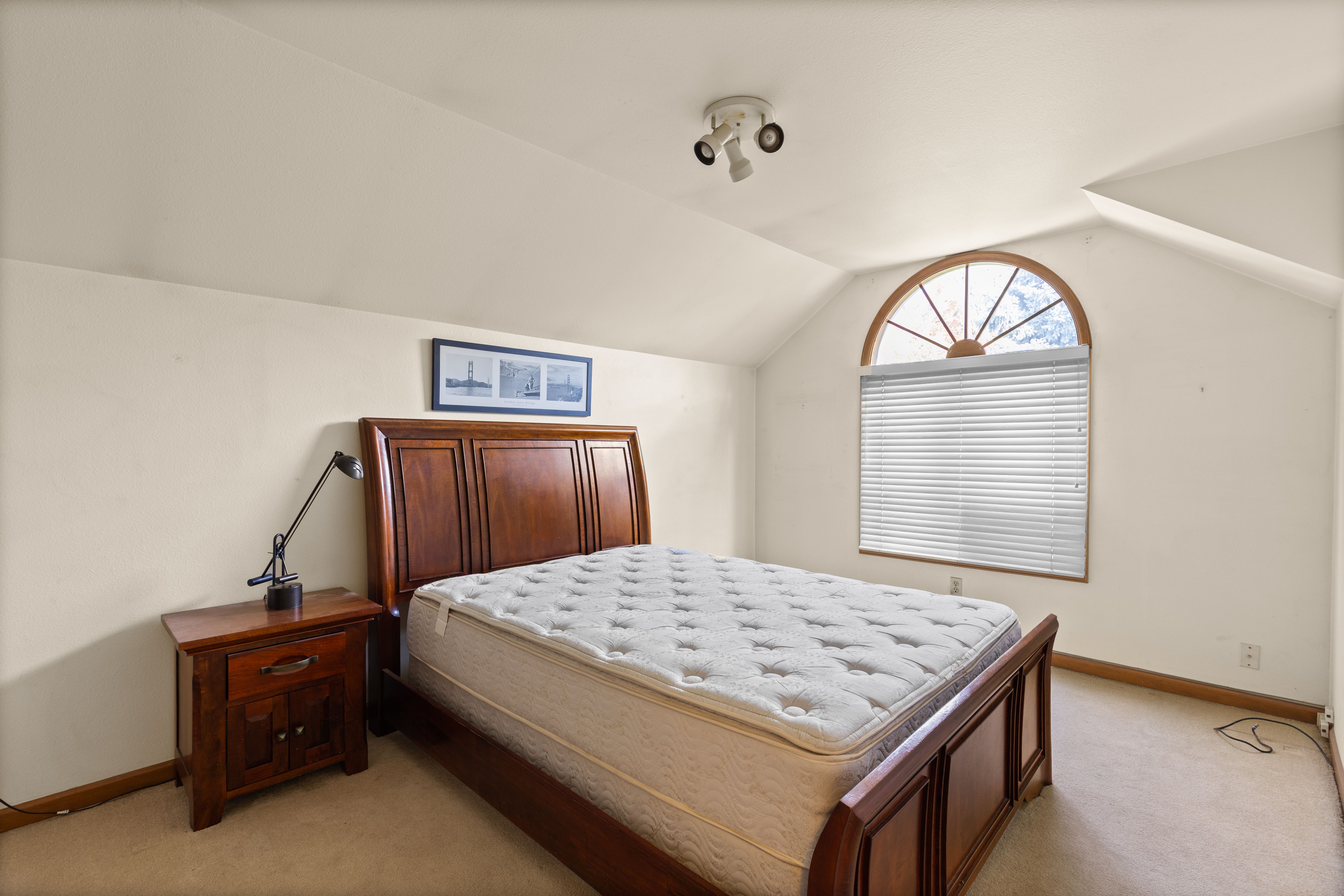  PRIME EAST WASHINGTON PARK OPPORTUNITY - BUILD, RENOVATE OR MAKE IT YOUR OWN - 物件實景