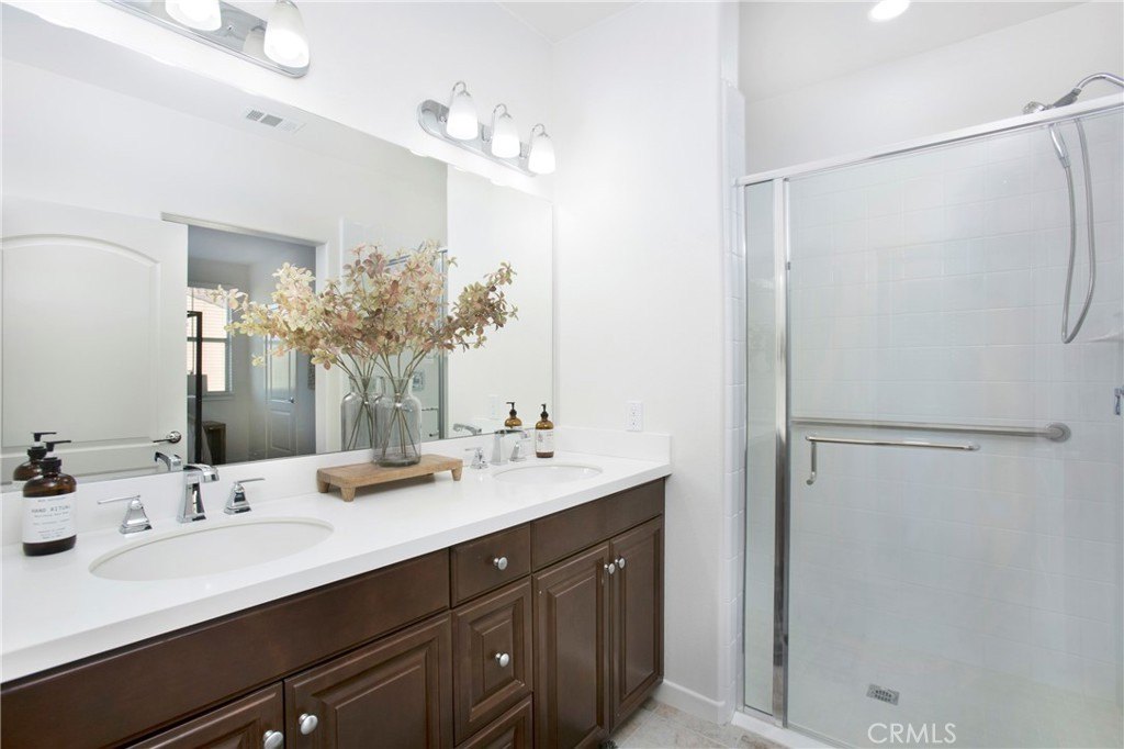 Brea, California, 92823, United States, 2 Bedrooms Bedrooms, ,2 BathroomsBathrooms,Residential,For Sale,1939924