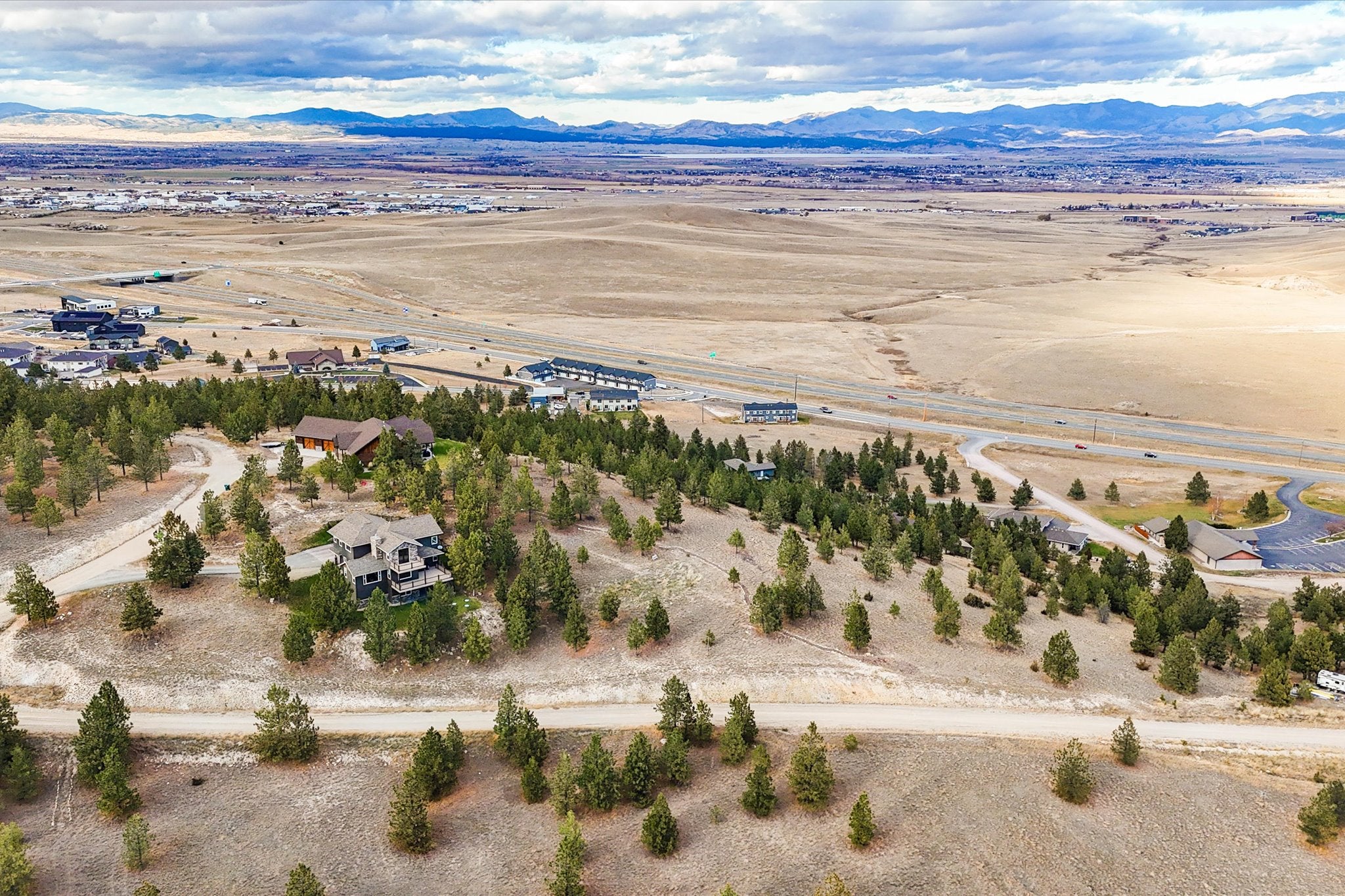 Clancy, Montana, 59634, United States, 4 Bedrooms Bedrooms, ,5 BathroomsBathrooms,Residential,For Sale,1991363