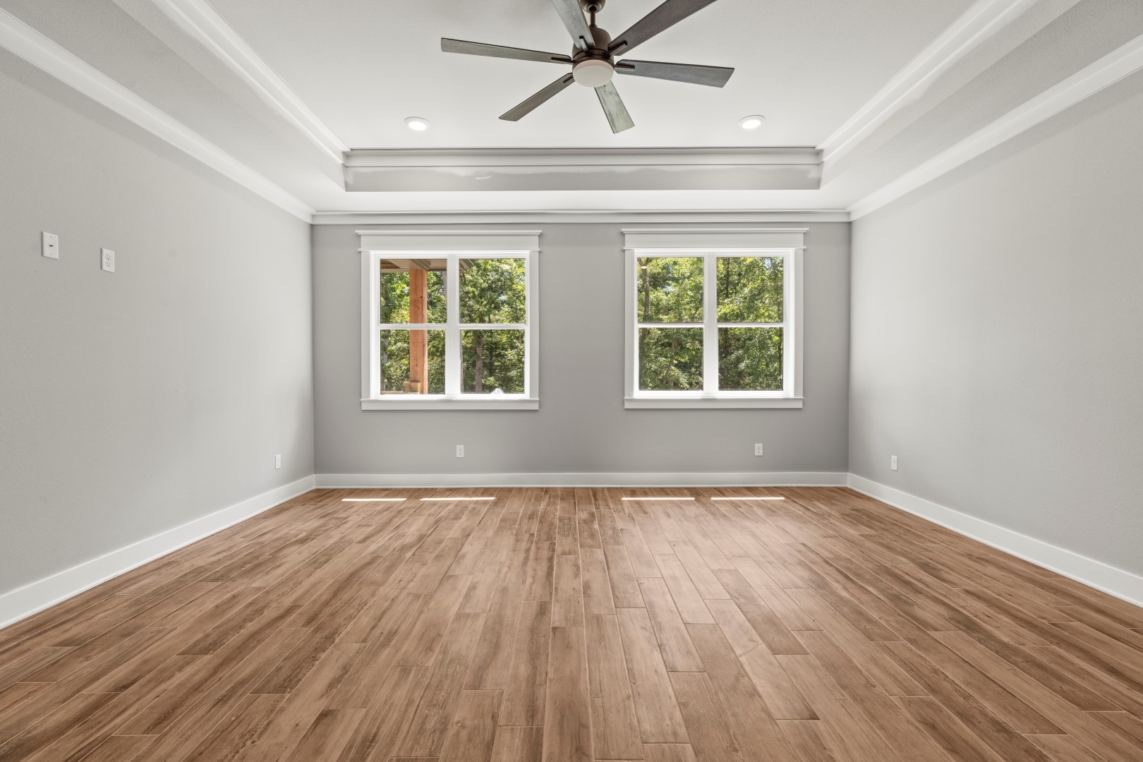 Tyler, Texas, 75706, United States, 4 Bedrooms Bedrooms, ,3 BathroomsBathrooms,Residential,For Sale,1983629