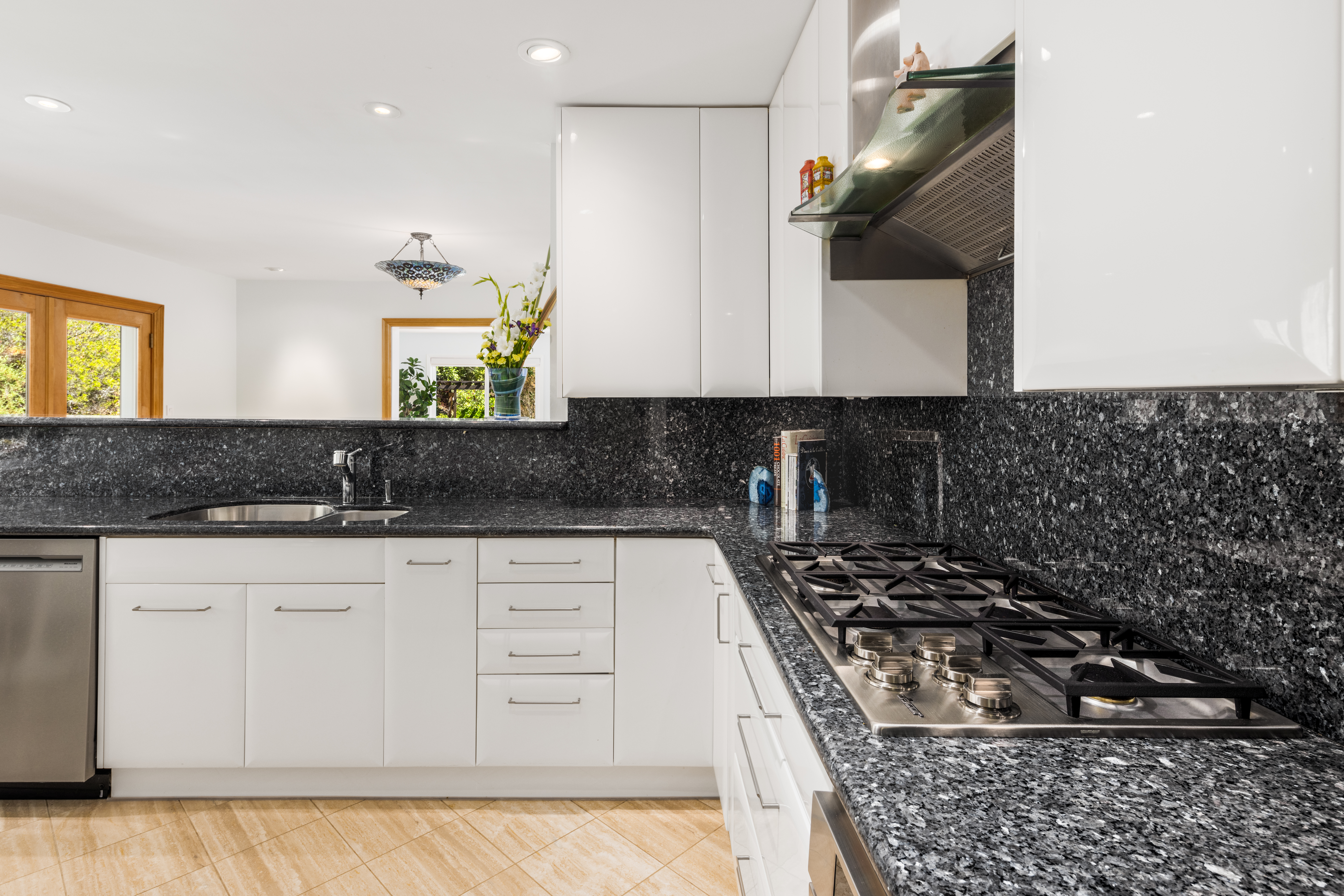  16149 Fern Way, Guerneville, CA 95446 - 物件實景
