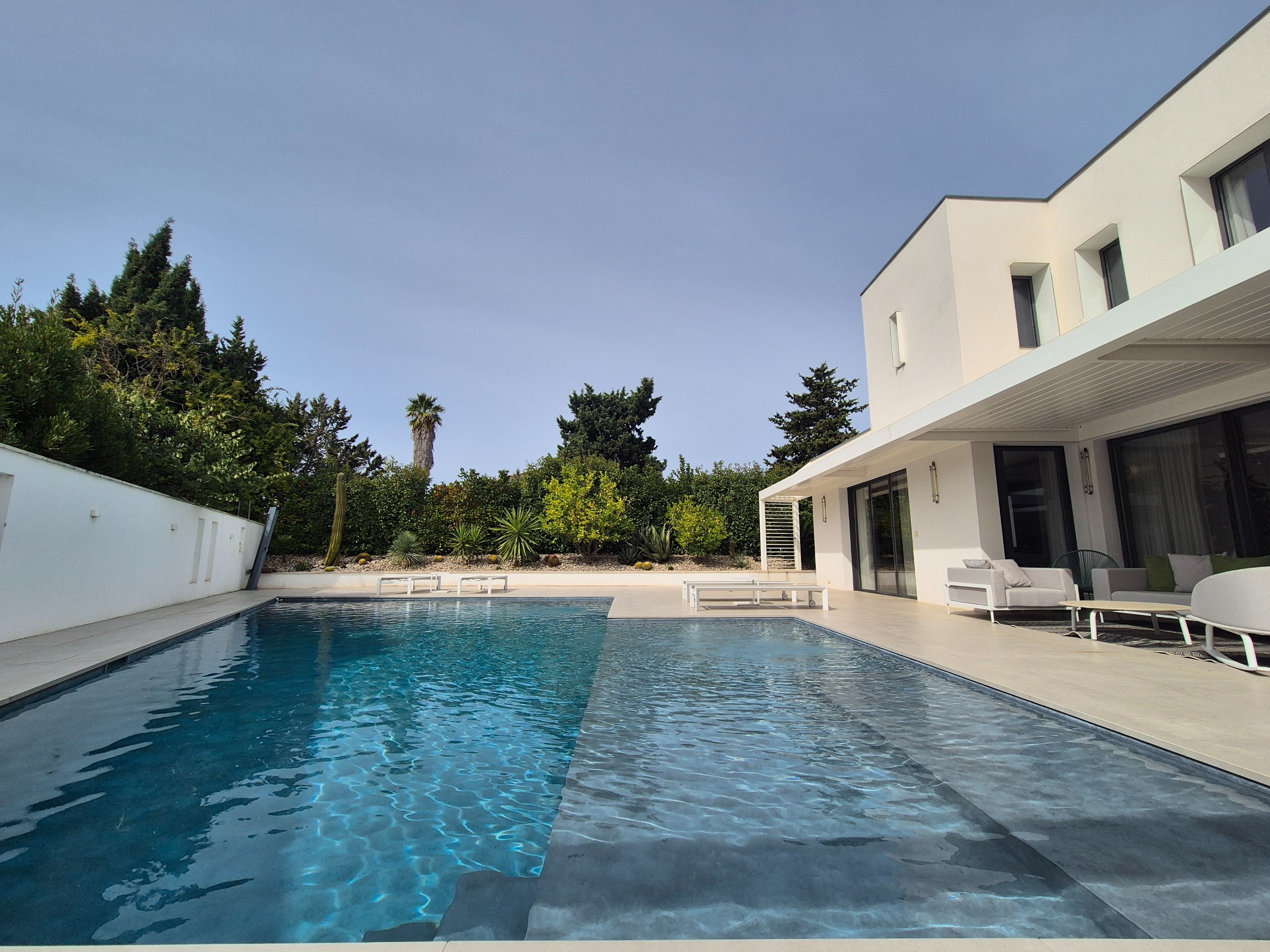  Elegant Contemporary Villa - 物件實景
