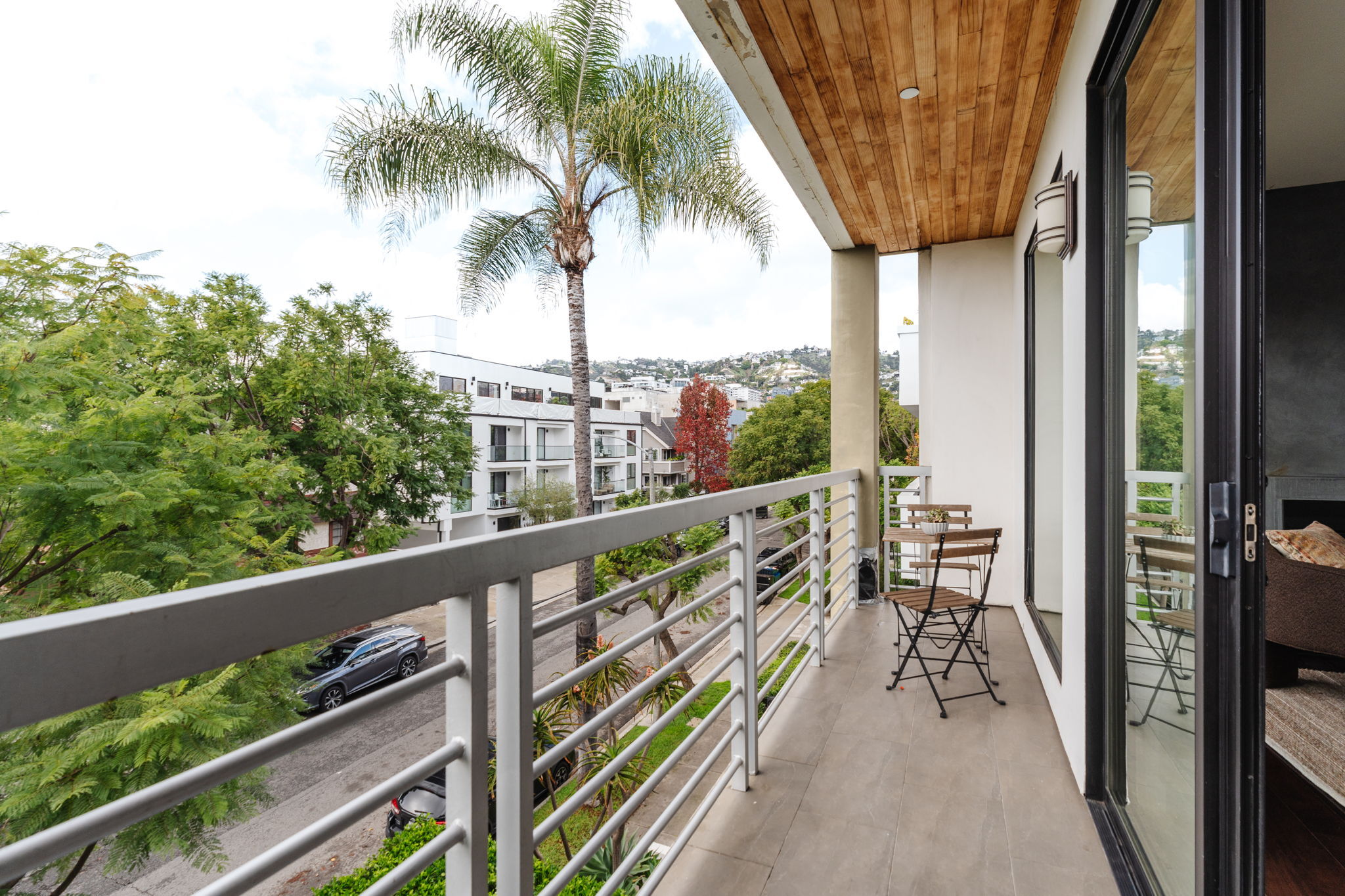  812 N Croft Ave - 物件實景