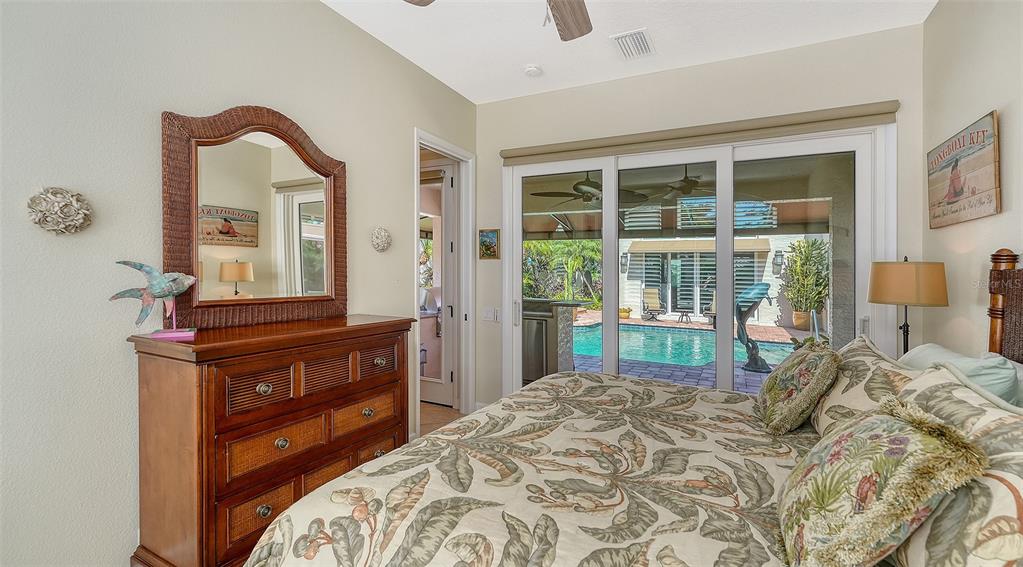 Longboat Key, Florida, 34228, United States, 3 Bedrooms Bedrooms, ,4 BathroomsBathrooms,Residential,For Sale,1986320