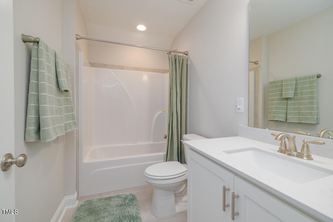 Youngsville, North Carolina, 27596, United States, 3 Bedrooms Bedrooms, ,3 BathroomsBathrooms,Residential,For Sale,1989446