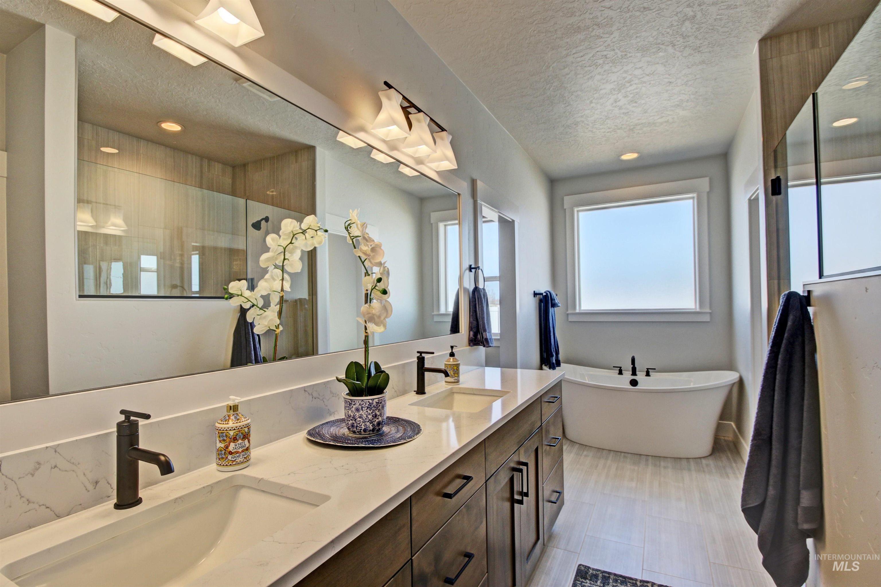Meridian, Idaho, 83642, United States, 4 Bedrooms Bedrooms, ,3 BathroomsBathrooms,Residential,For Sale,1767923