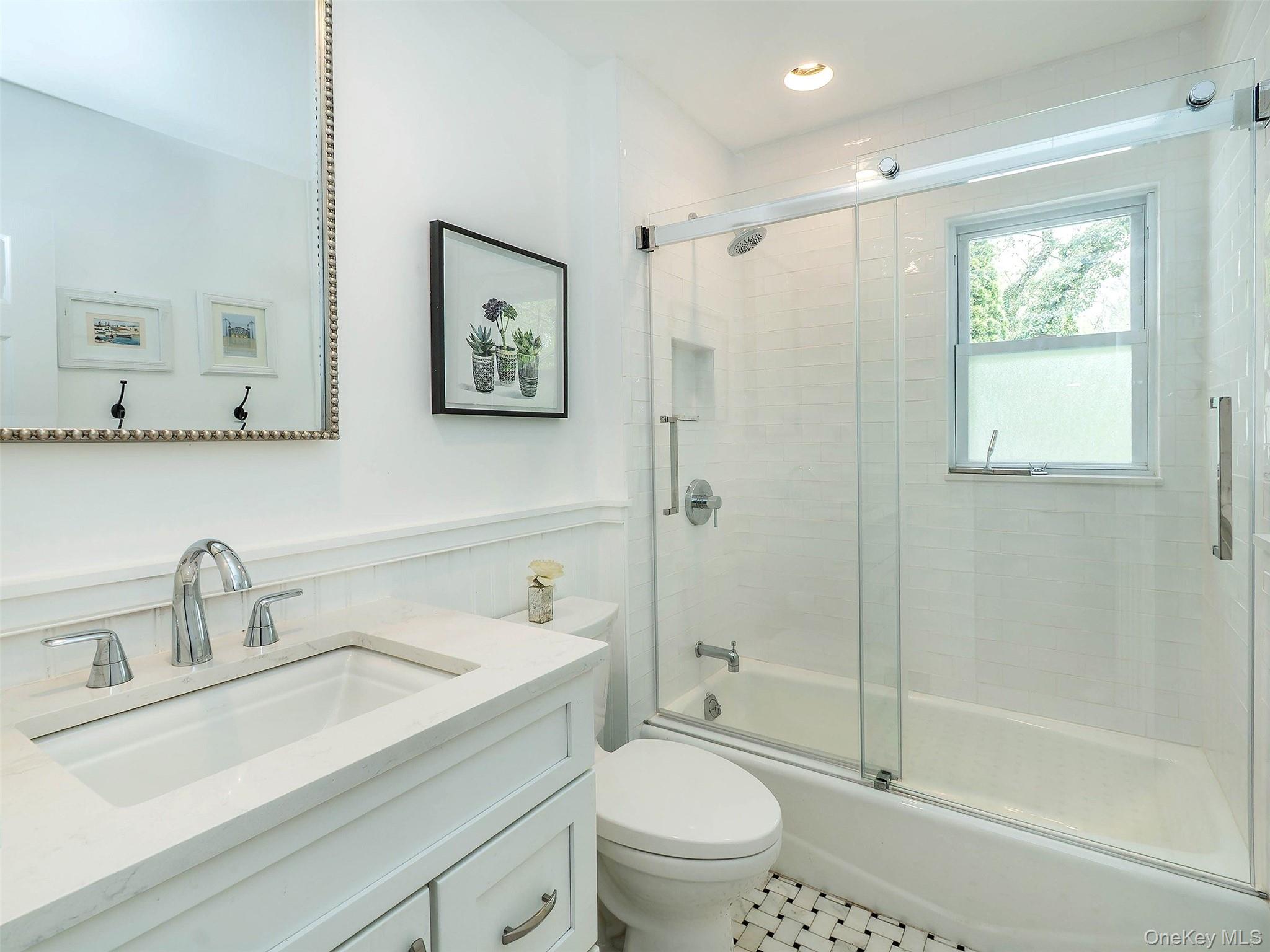  53 Plymouth Drive S, Glen Head, NY, 11545 - 物件實景