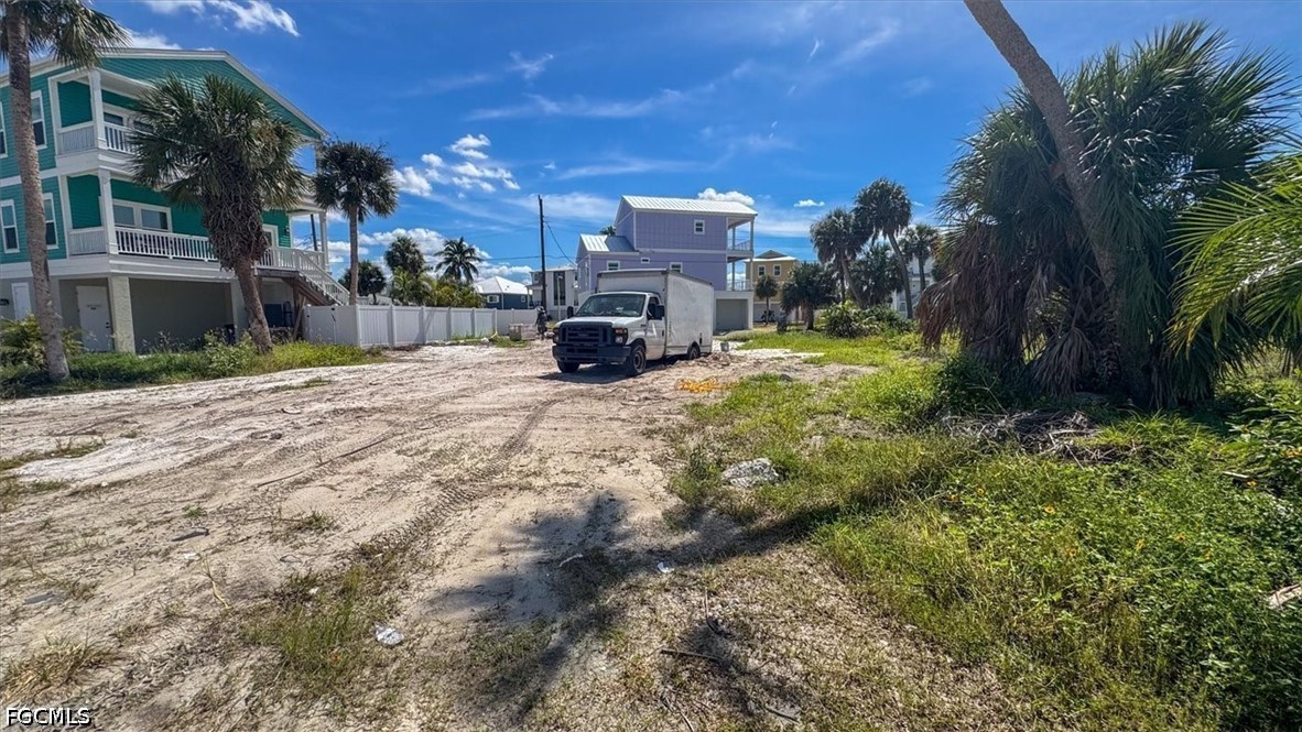 Jefferson St, Fort Myers Beach, FL 33931