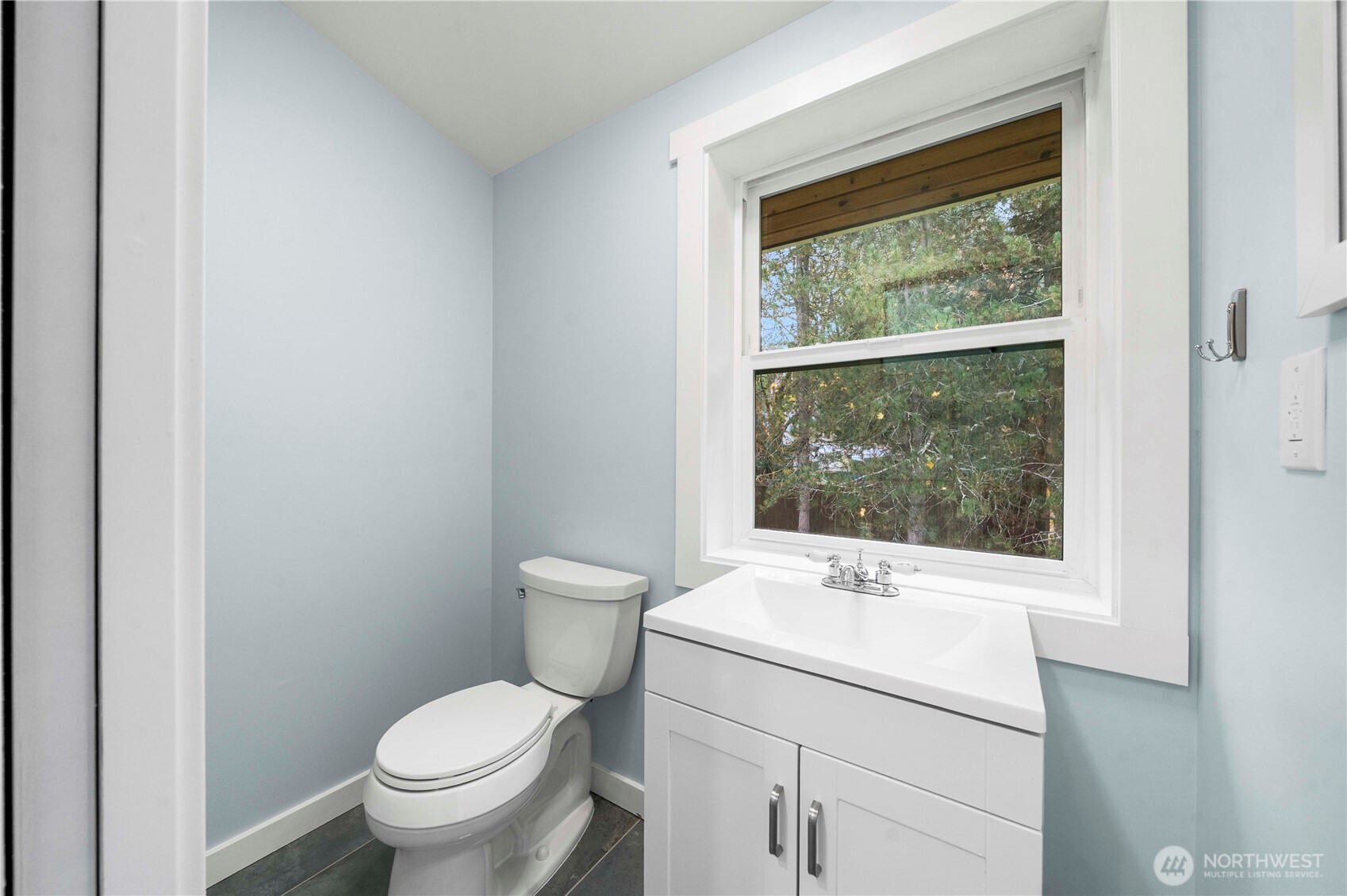 Fall City, Washington, 98025, United States, 2 Bedrooms Bedrooms, ,3 BathroomsBathrooms,Residential,For Sale,1987956