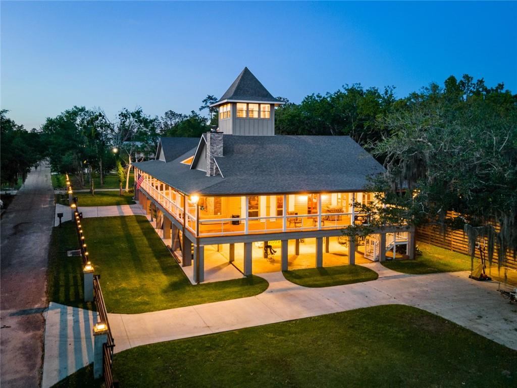 115 Holly Street, Mandeville, Louisiana, 70448, United States, 5 Bedrooms Bedrooms, ,5 BathroomsBathrooms,Residential,For Sale,115 Holly Street,1637643