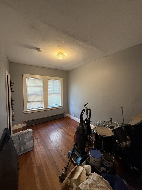 Medford, Massachusetts, 02155, United States, 7 Bedrooms Bedrooms, ,3 BathroomsBathrooms,Residential,For Sale,1922375