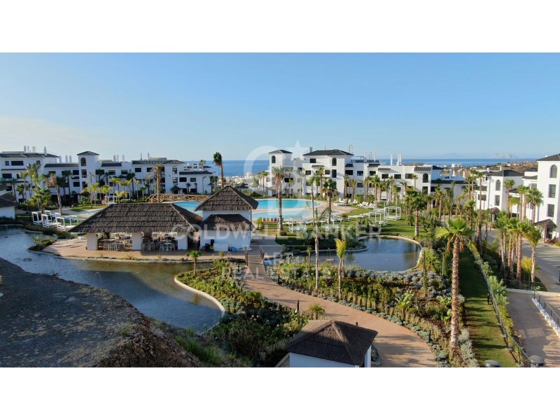 Estepona, Andalusia, ES, 3 Bedrooms Bedrooms, ,3 BathroomsBathrooms,Residential,For Sale,1744134