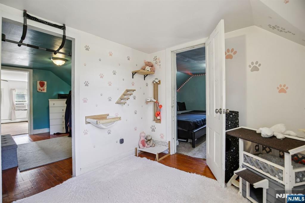 Ridgewood, New Jersey, 07450, United States, 3 Bedrooms Bedrooms, ,2 BathroomsBathrooms,Residential,For Sale,1988211