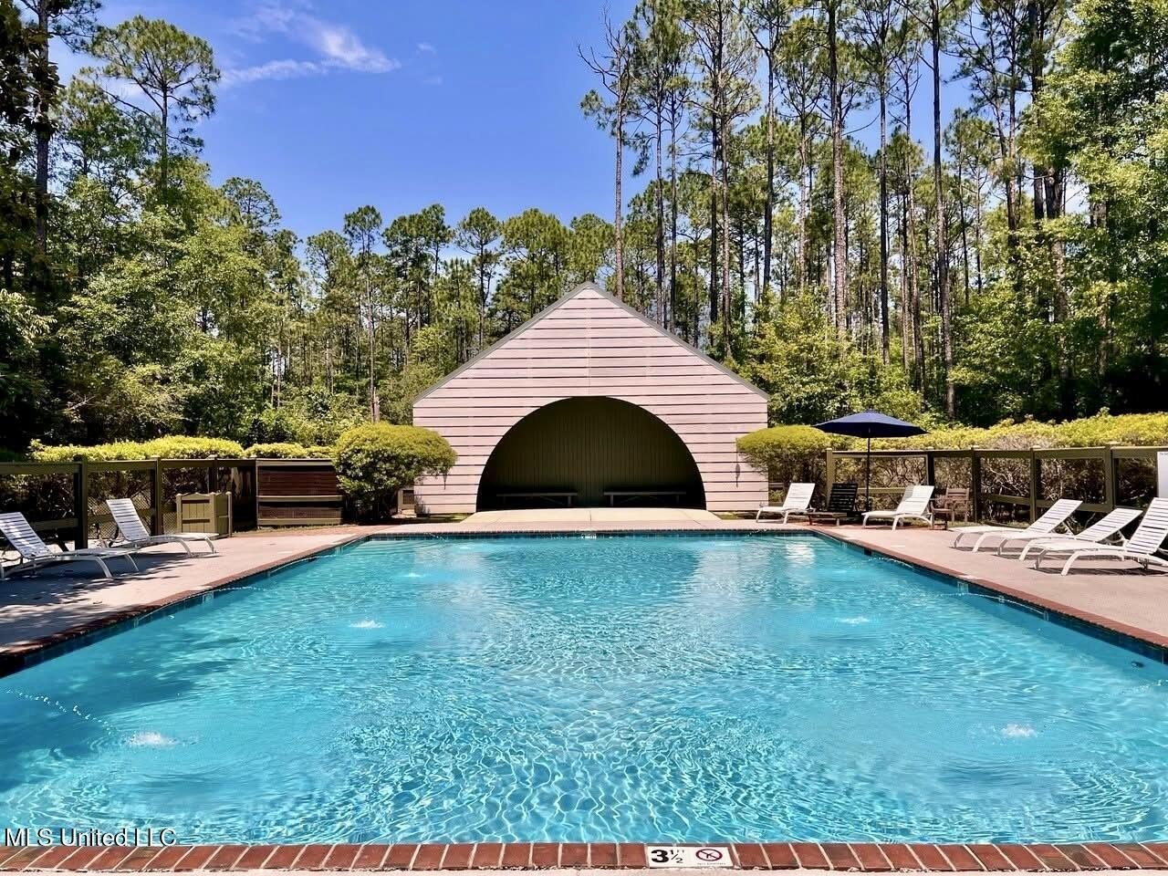 Gulfport, Mississippi, 39503, United States, 5 Bedrooms Bedrooms, ,3 BathroomsBathrooms,Residential,For Sale,1921142