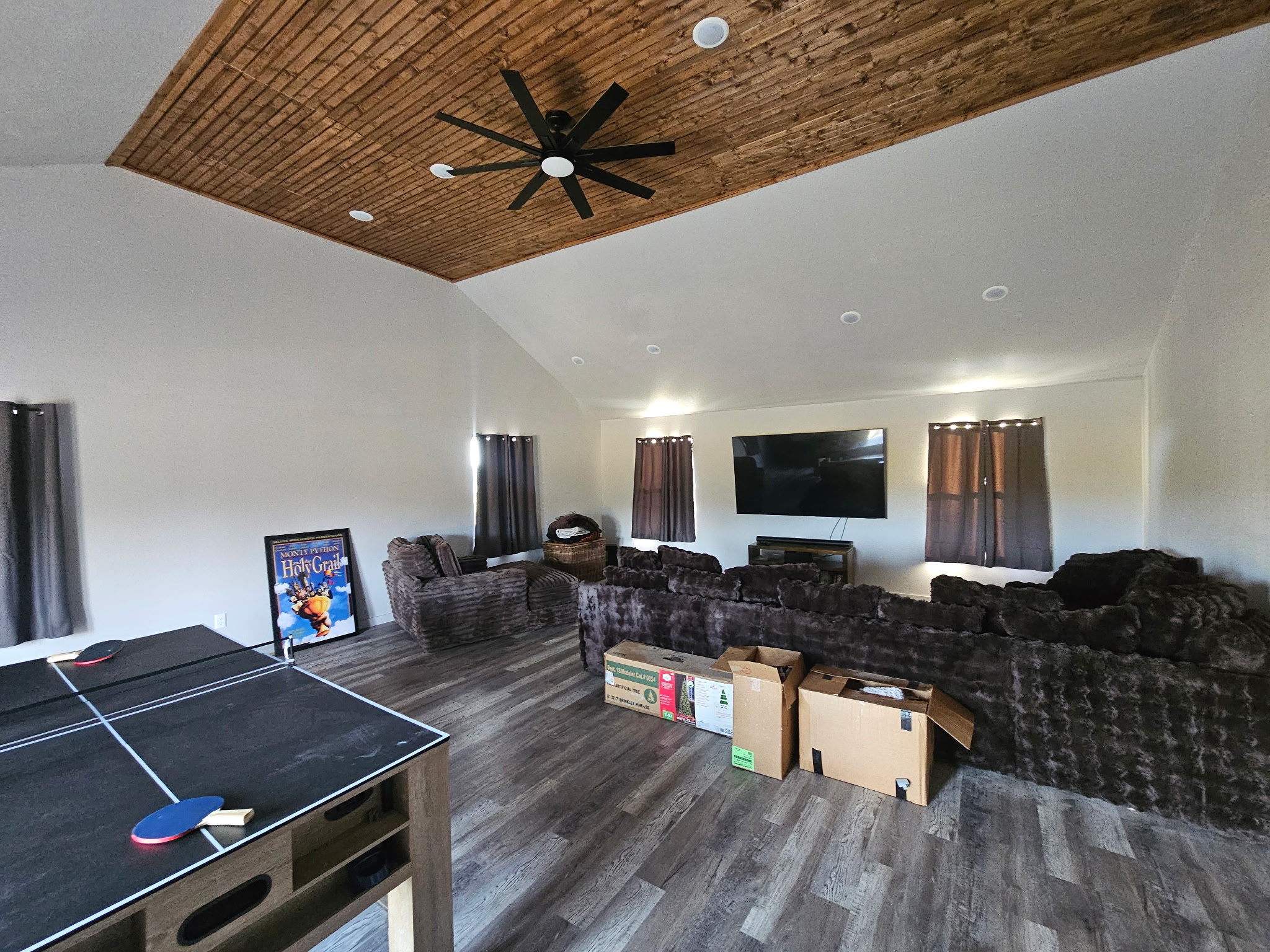 Mena, Arkansas, 71953, United States, 4 Bedrooms Bedrooms, ,3 BathroomsBathrooms,Residential,For Sale,2010363