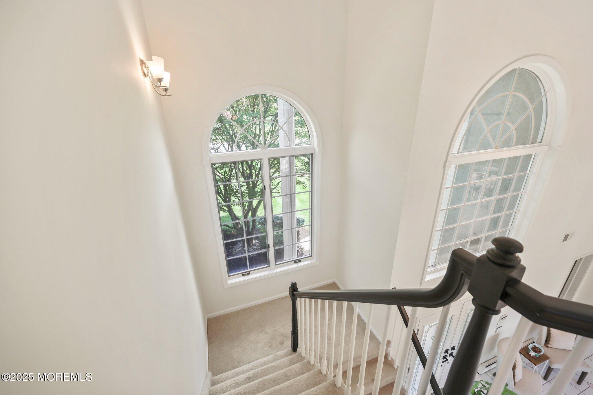 Manalapan, New Jersey, 07726, United States, 5 Bedrooms Bedrooms, ,7 BathroomsBathrooms,Residential,For Sale,1979083