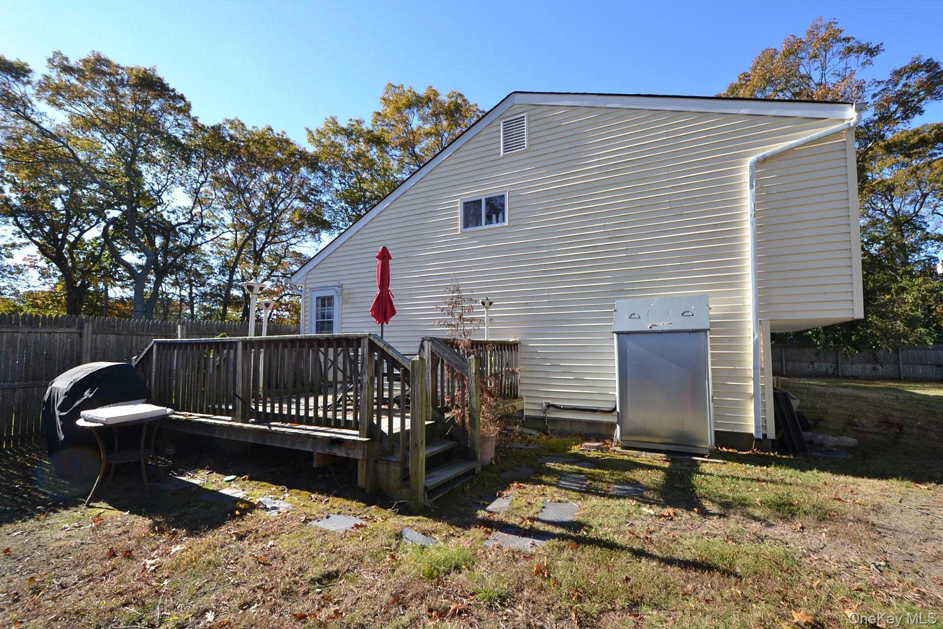 Patchogue, New York, 11772, United States, 3 Bedrooms Bedrooms, ,1 BathroomBathrooms,Residential,For Sale,1972956