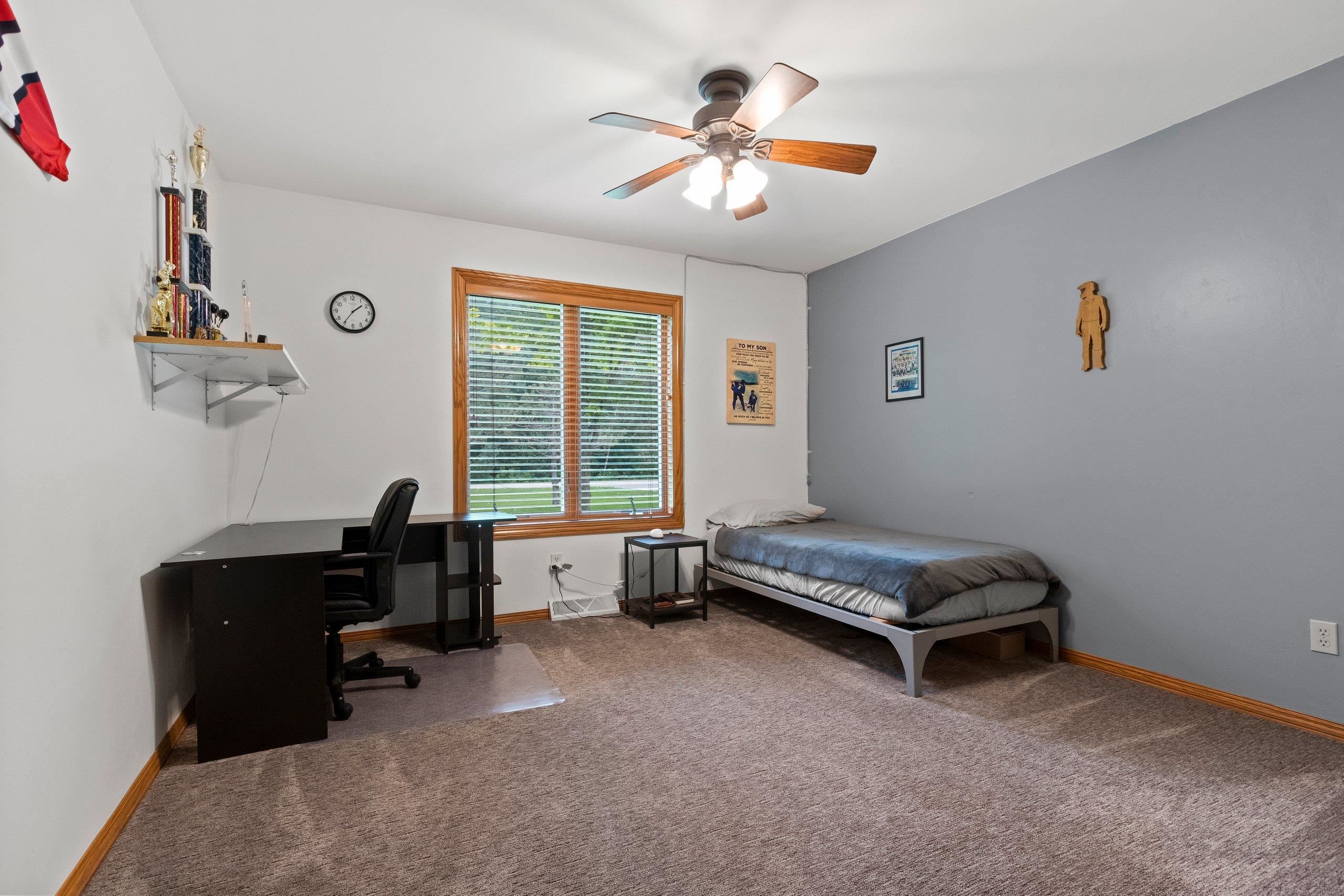 DE PERE, Wisconsin, 54115, United States, 3 Bedrooms Bedrooms, ,4 BathroomsBathrooms,Residential,For Sale,1912239