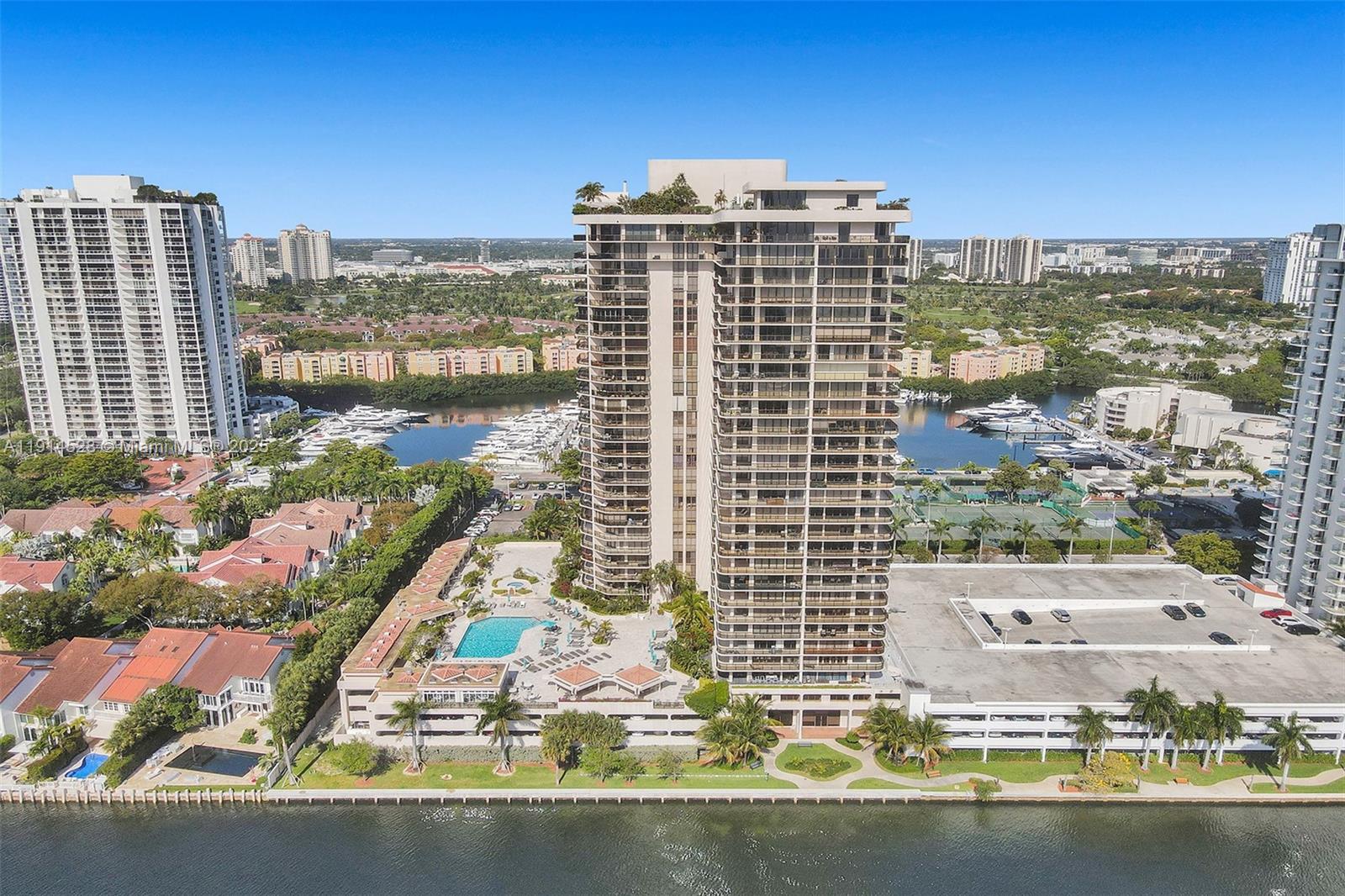 Aventura, Florida, 33180, United States, 2 Bedrooms Bedrooms, ,2 BathroomsBathrooms,Residential,For Sale,1994383