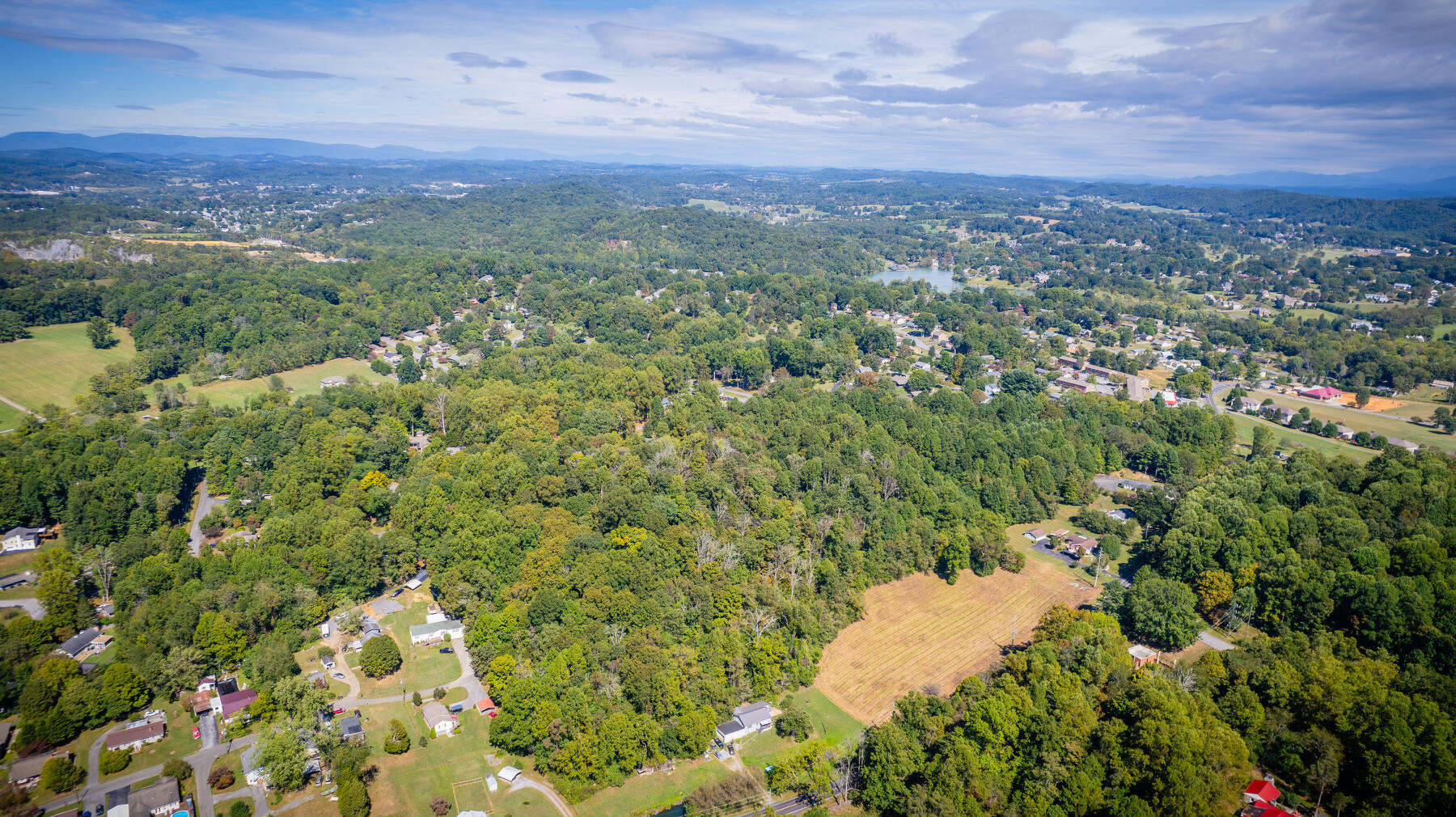 Bristol, Tennessee, 37620, United States, ,Land,For Sale,1975857