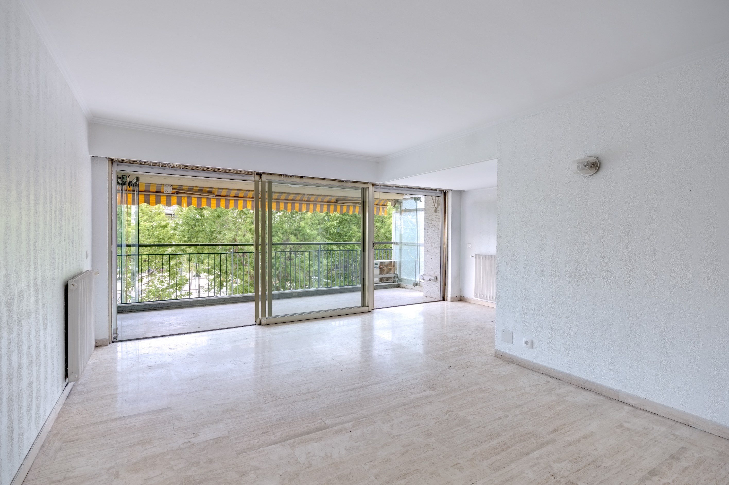  Palm Beach Cannes apartment with terrace and renovation potential near the beac… - 物件實景