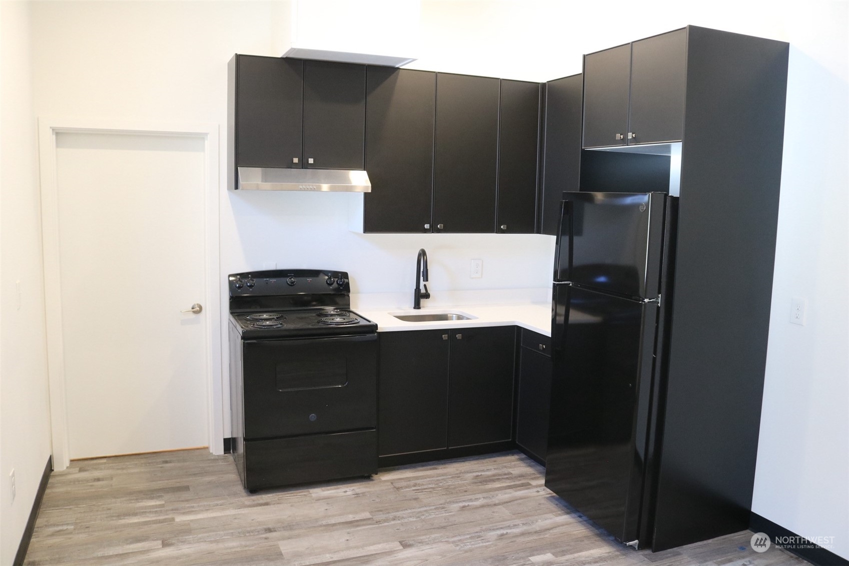 Seattle, Washington, 98108, United States, ,Residential,For Sale,1824067