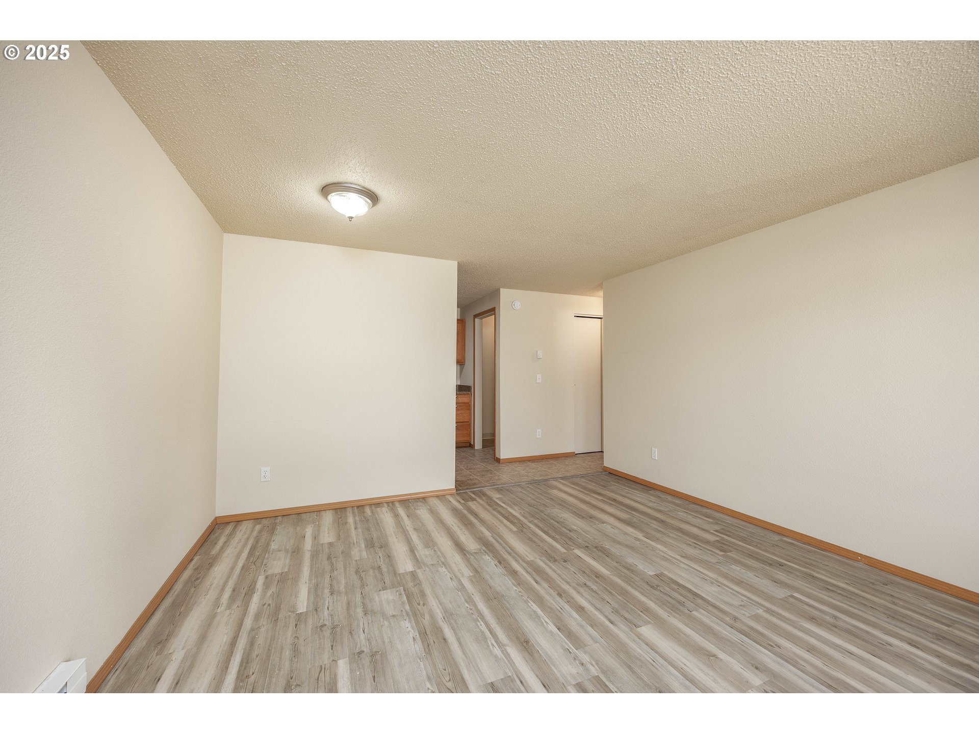 Centralia, Washington, 98531, United States, ,Residential,For Sale,1993494