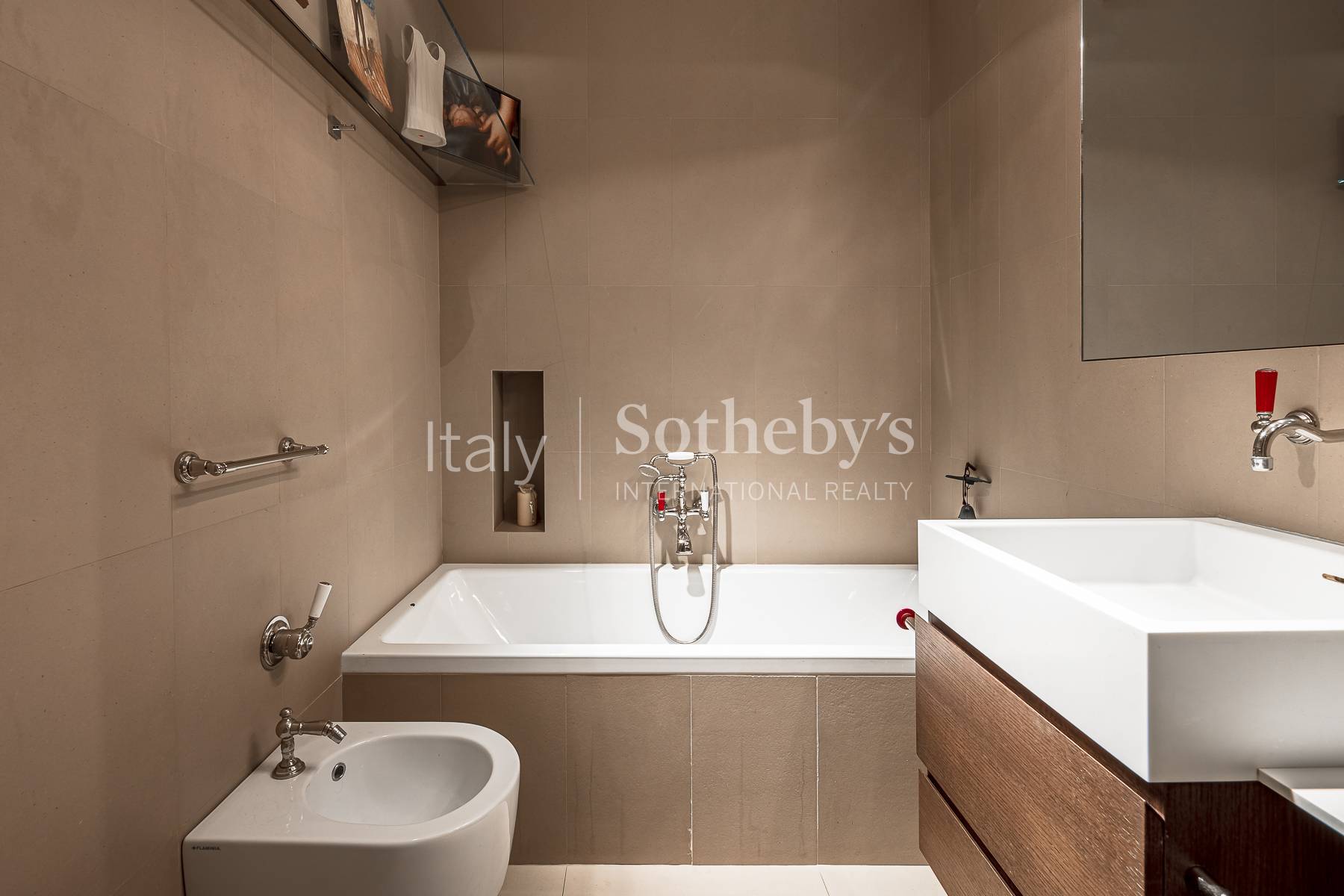  Prestigious apartment with terrace in Corso Magenta - 物件實景