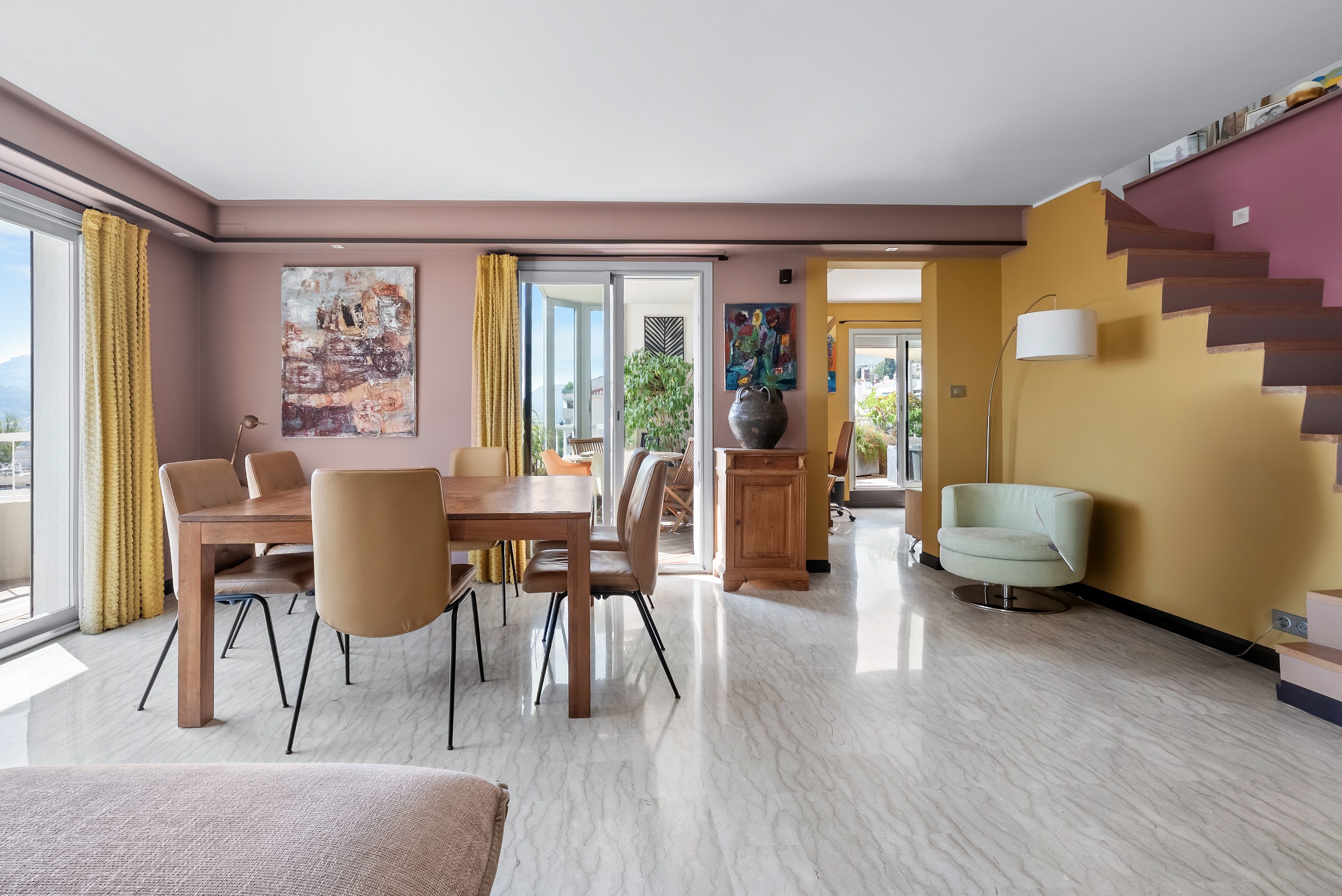  Hyères, Town Centre – Top-Floor Duplex Apartment with Terraces - 物件實景