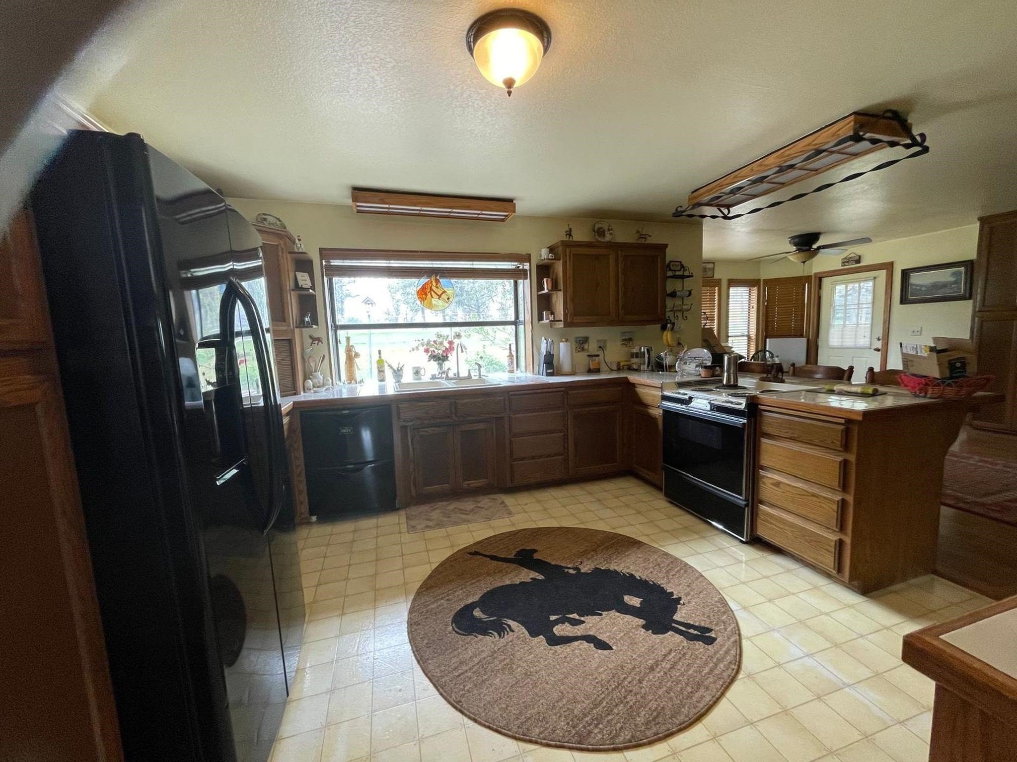 Montague, California, 96064-0000, United States, 3 Bedrooms Bedrooms, ,2 BathroomsBathrooms,Residential,For Sale,2033545
