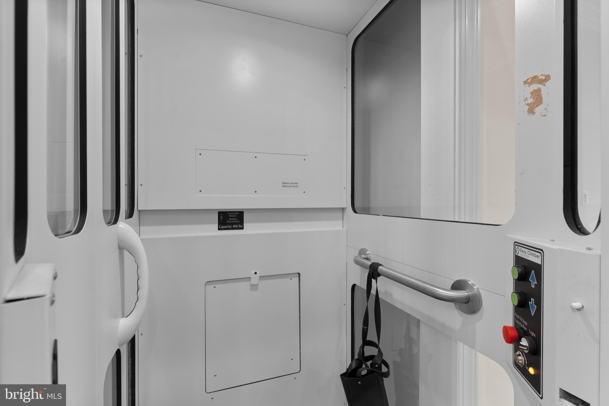 Reva, Virginia, 22735, United States, 4 Bedrooms Bedrooms, ,4 BathroomsBathrooms,Residential,For Sale,1983149