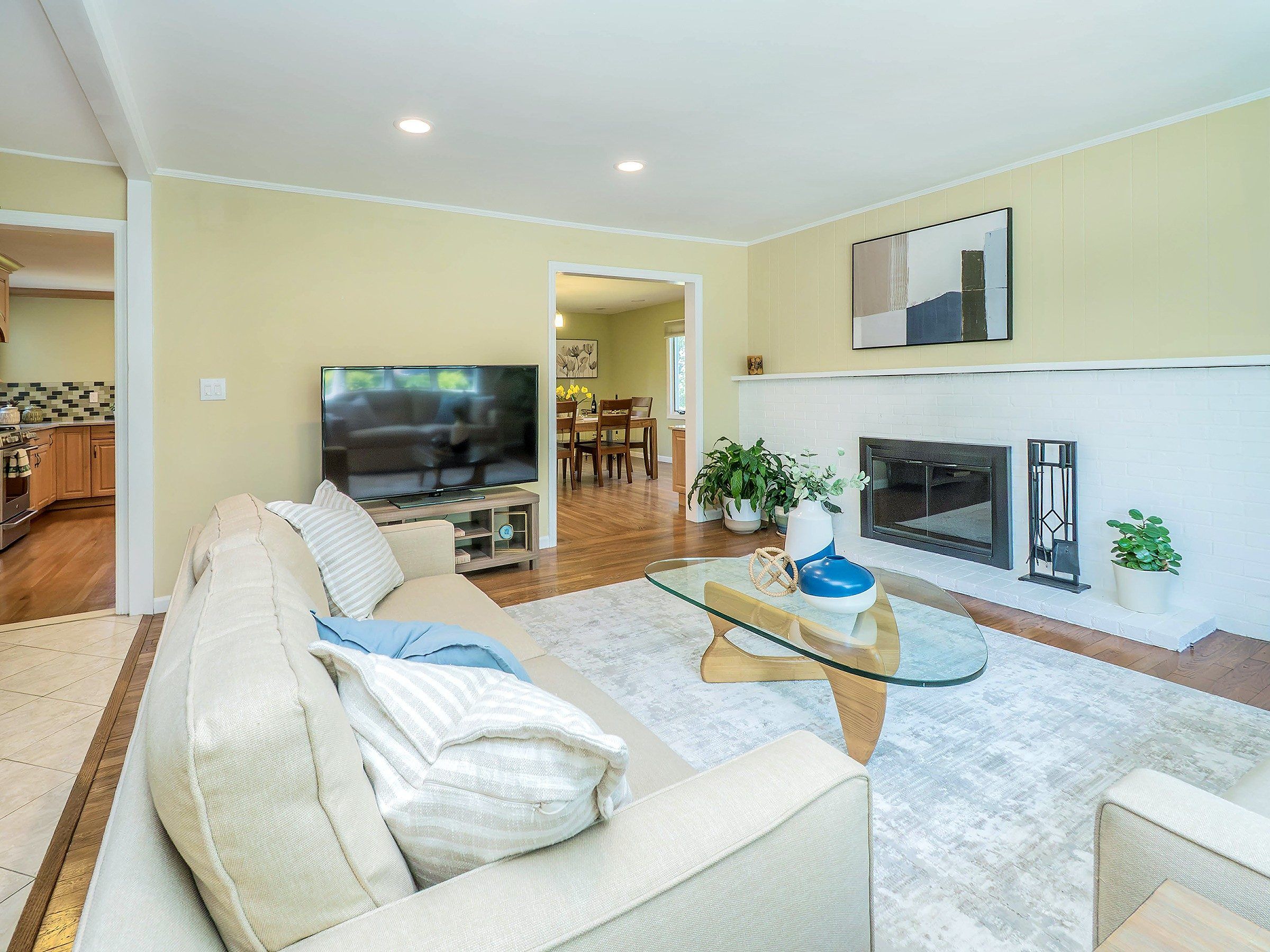  22 Andover Road, Port Washington, NY, 11050 - 物件實景