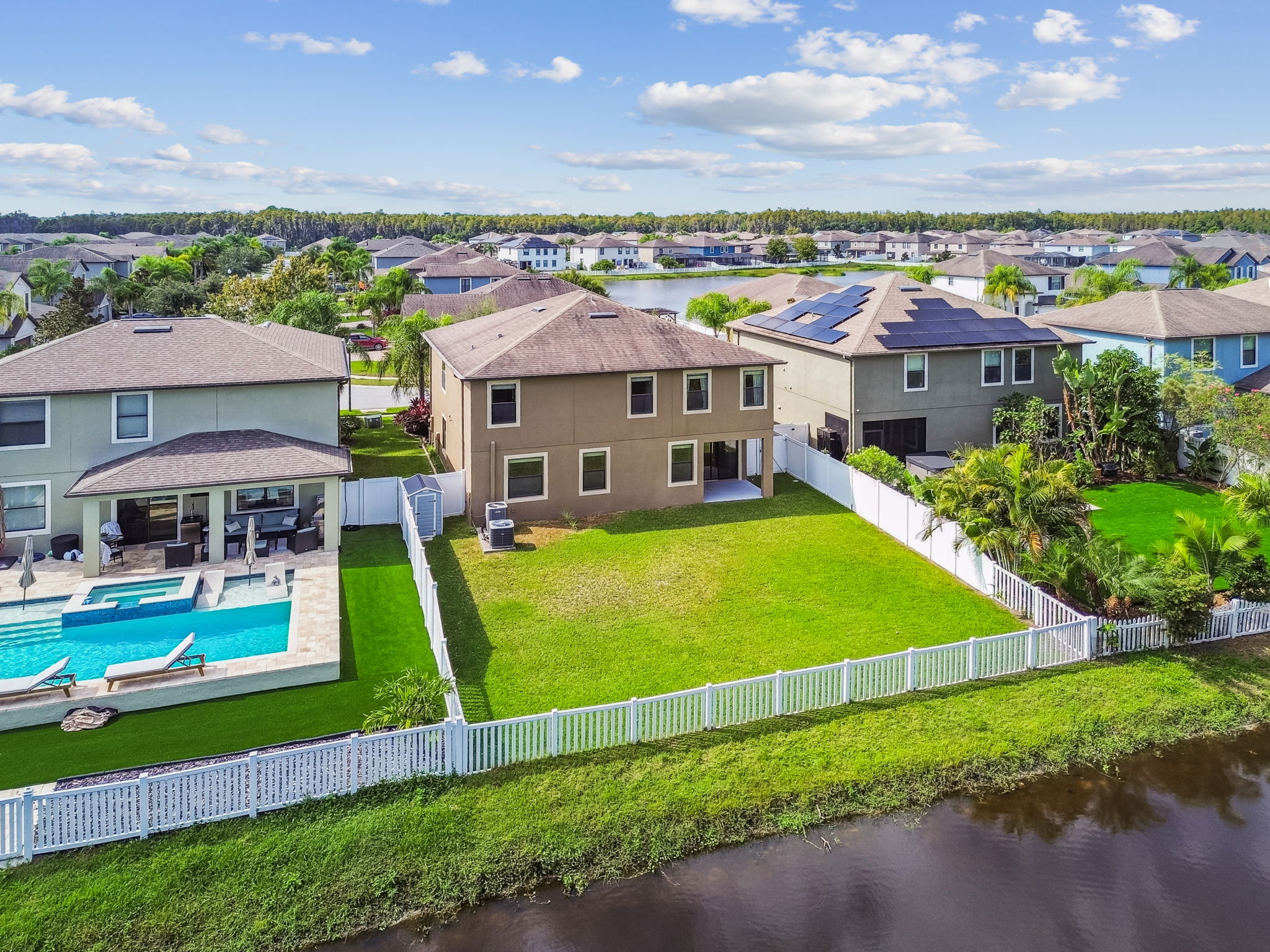 New Port Richey, Florida, 34655, United States, 6 Bedrooms Bedrooms, ,4 BathroomsBathrooms,Residential,For Sale,1980137